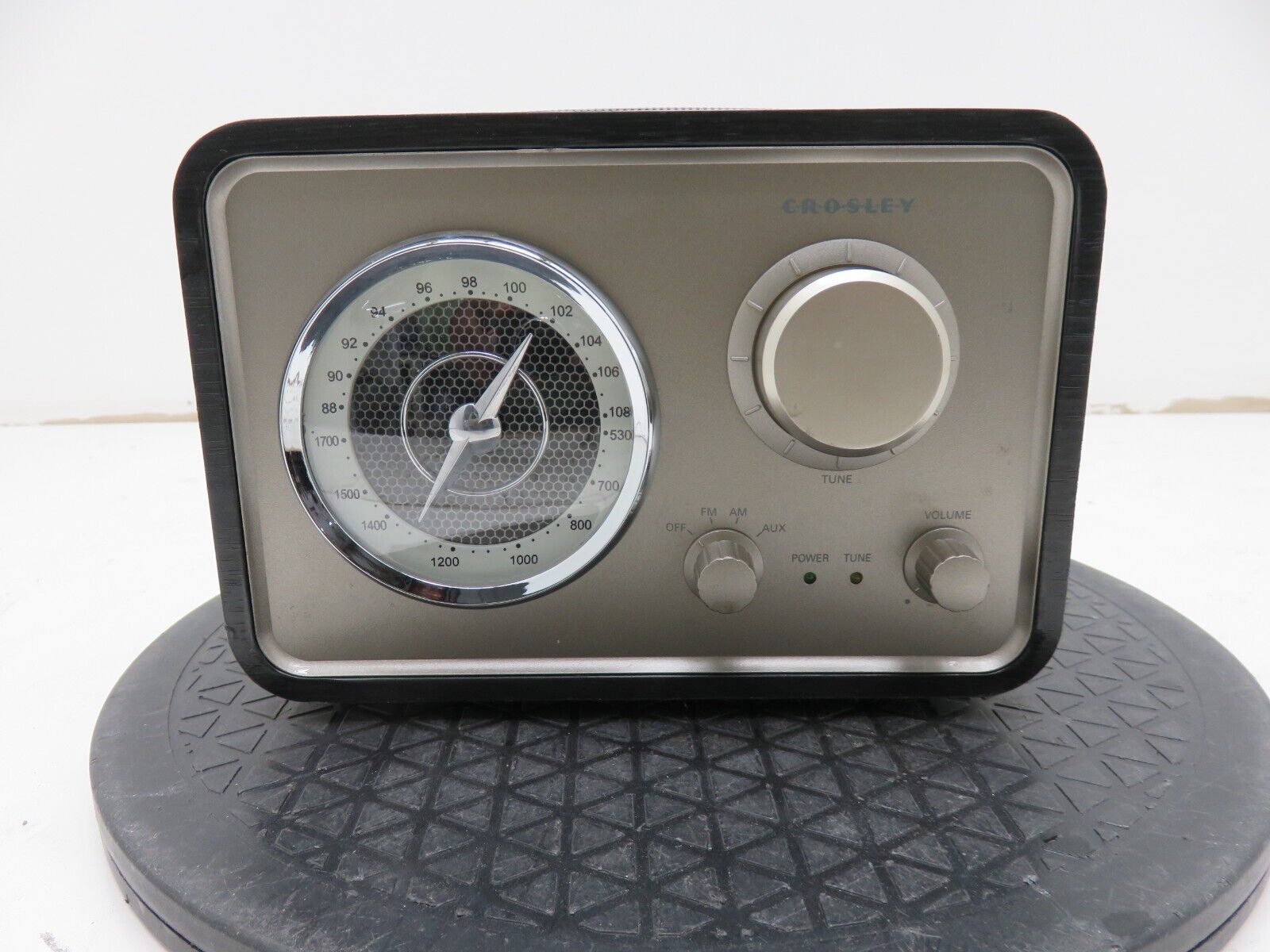 Crosley Solo AM/FM AUX Receiver Model CR3003A-BK Radio