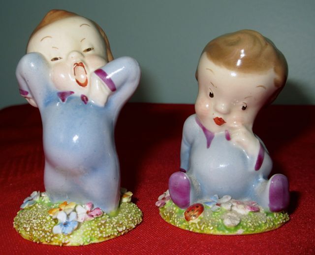 Wade Pair of Rare Early Porcelain Figurines NOD & BLYNKEN, England 