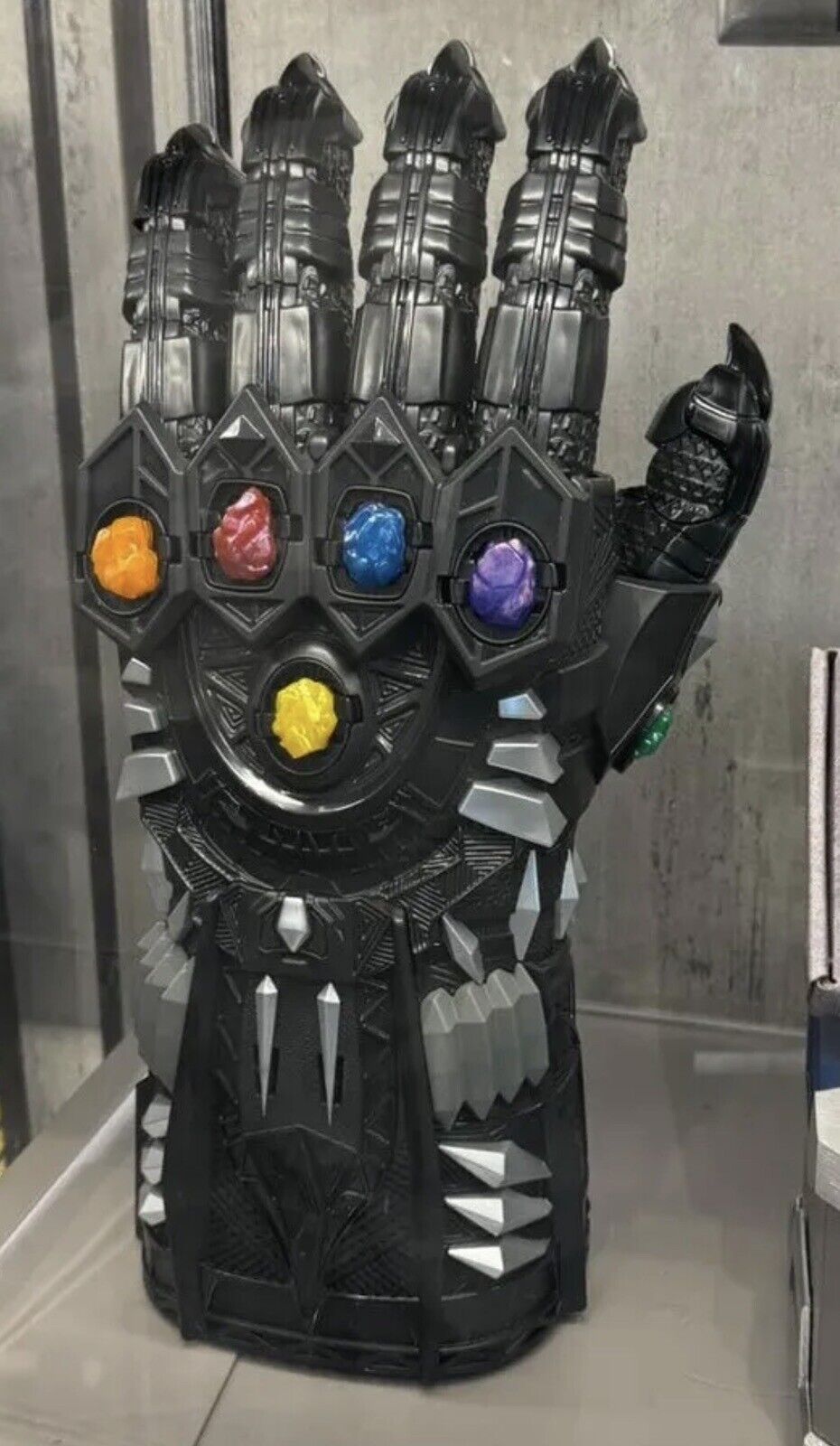 2024 Disneyland Parks Wakandan Forever Infinity Gauntlet With All Six Stones New