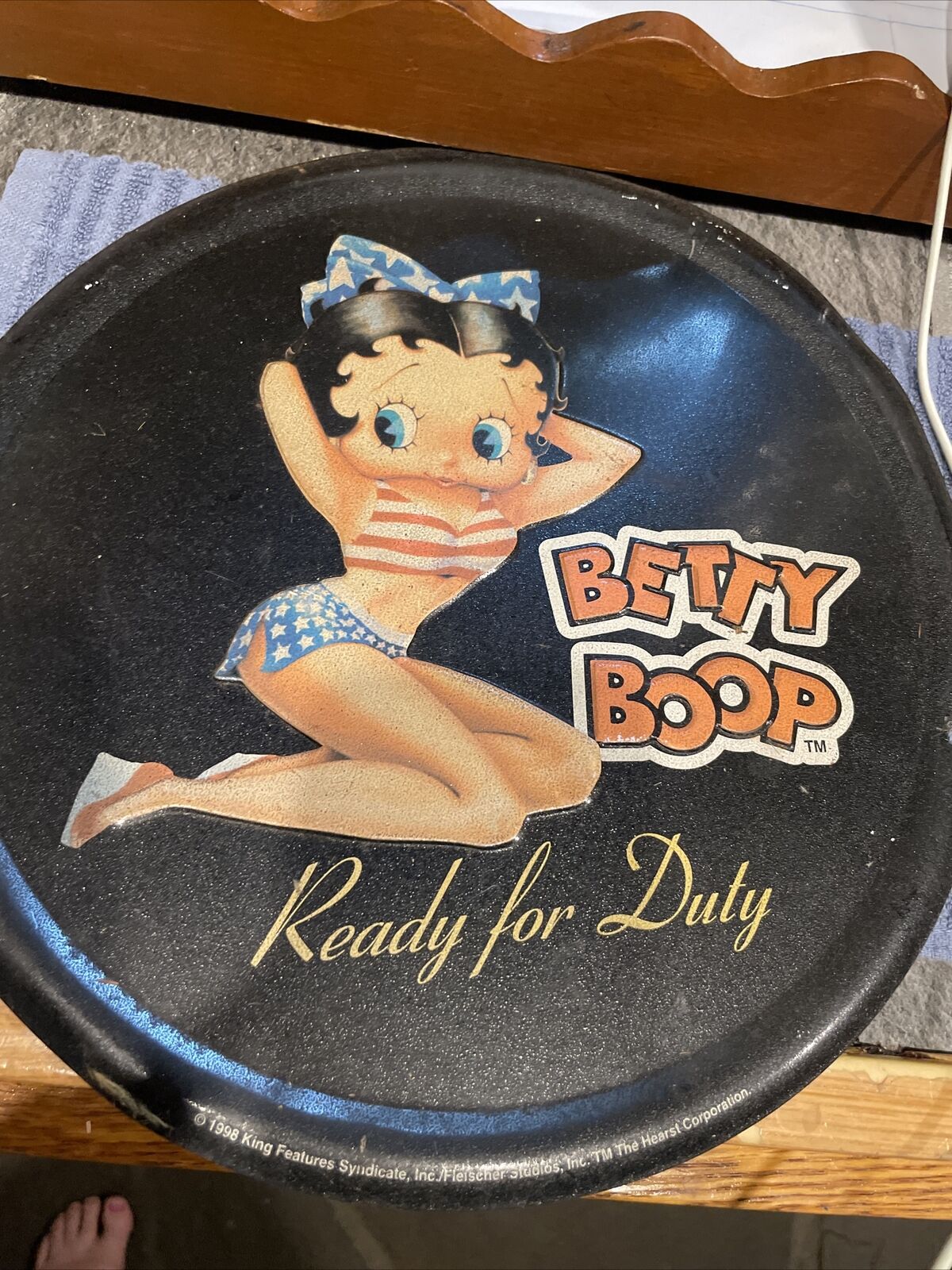 1998  BETTY BOOP Tin Tray King Features Ready For Duty Metal Sign 12” Vintage