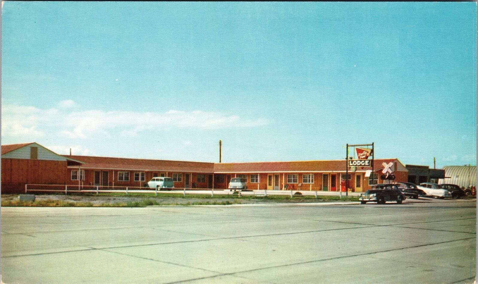 Bismarck ND-North Dakota, Knotty Pine Motel, Vintage Postcard