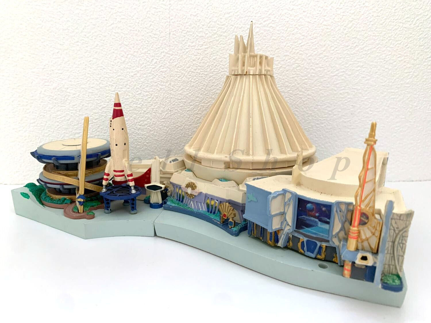 Disneyland California Tomorrowland SPACE MOUNTAIN Diorama Miniature Figurine 39