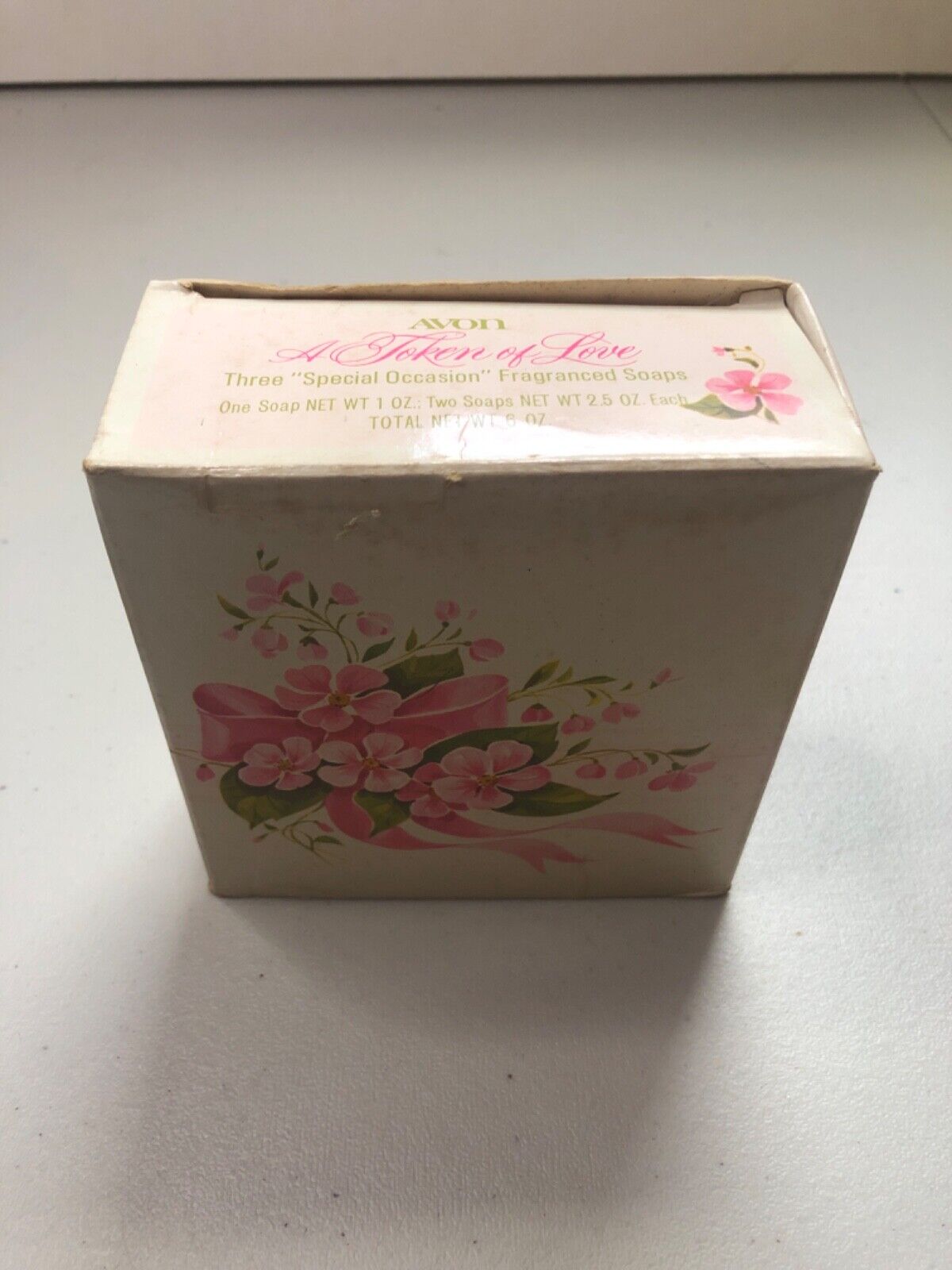 Vintage Avon A Token Of Love 6 Oz Soap Special Occasion Fragranced With Box