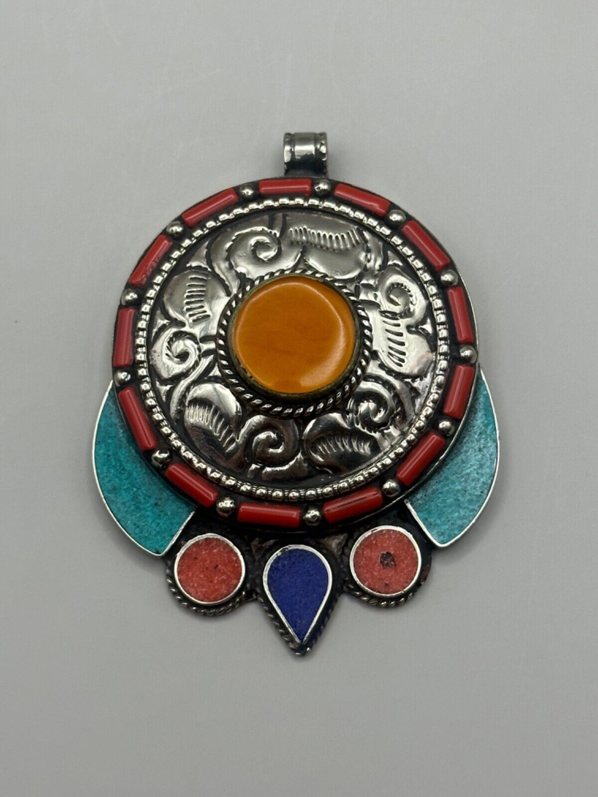 Lovely Vintage Tibetan Silver Plated Pendant With Amber Coral Lapis Stone