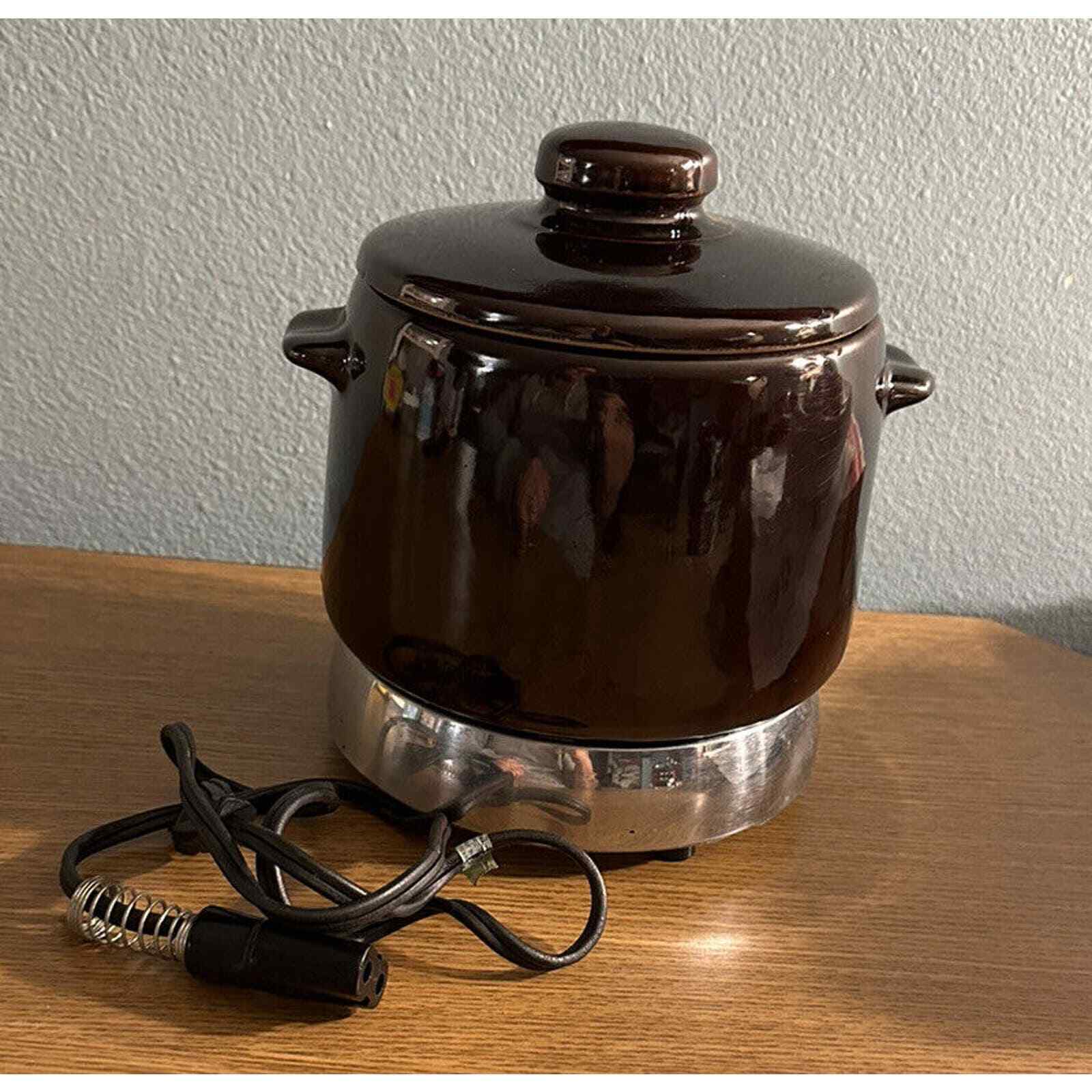 Vintage West Bend Bean Pot With Lid & Heat-Rite Warmer 2qt Brown Stoneware MCM B