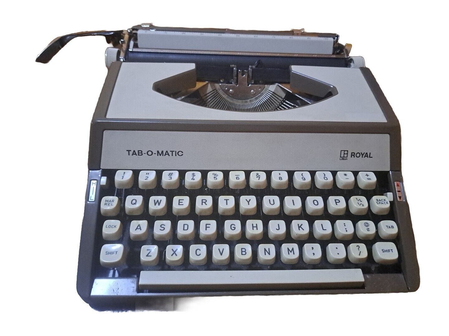 Vintage Royal Litton TAB-O-Matic Award Series Typewriter. Is Working Good.