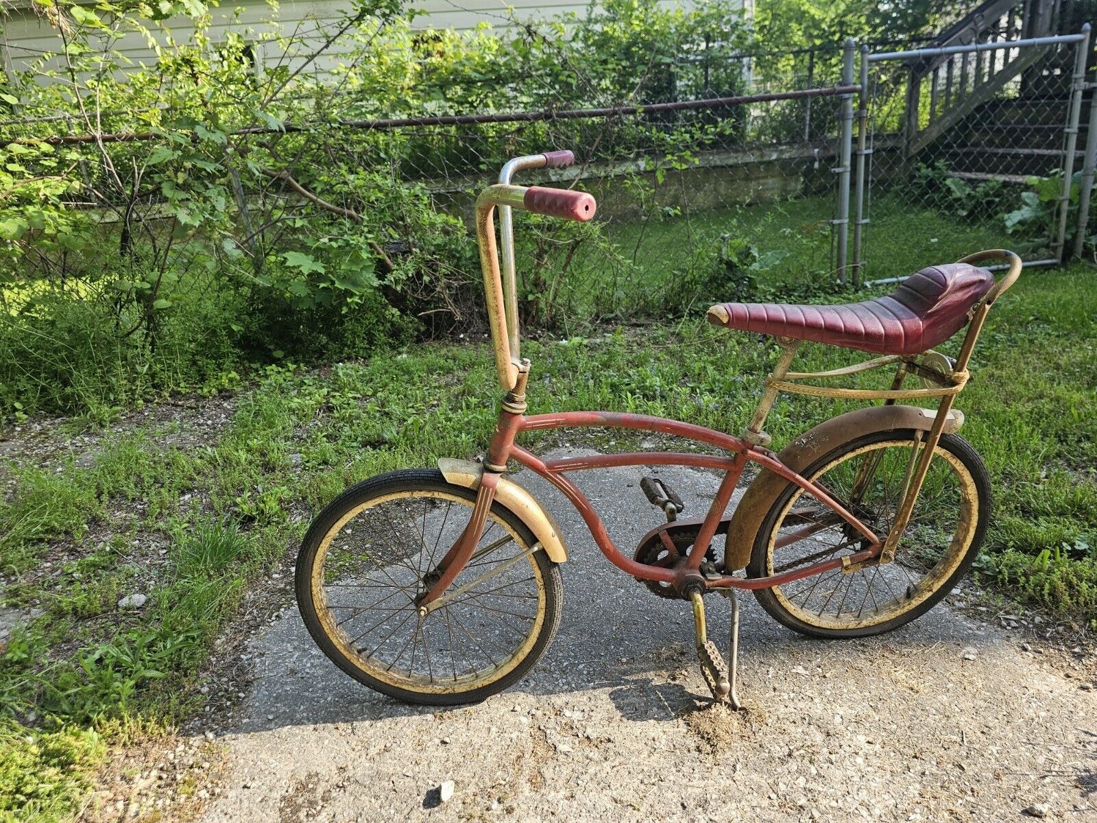 1950s kids schwin bicycle - Spitfire? 
