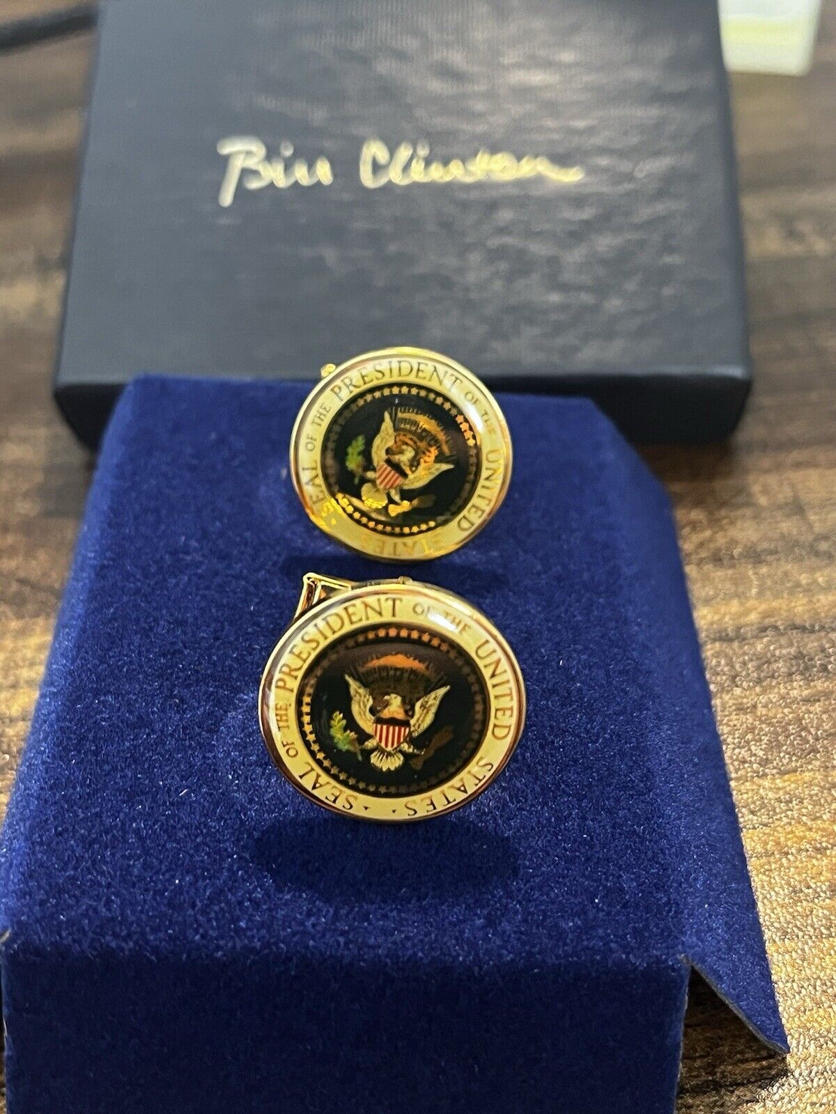 President Bill Clinton Presidential Seal Enameled Cuff Links -Engraved Signature
