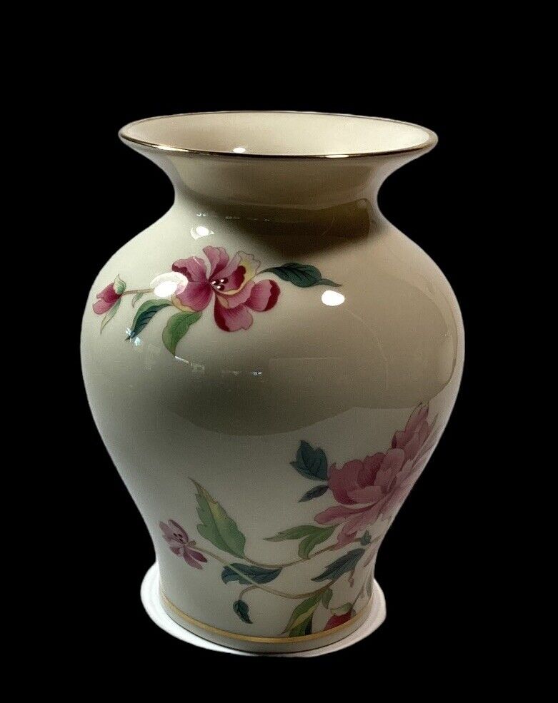 Lenox Barrington Collection Flared Vase 5 1/2\