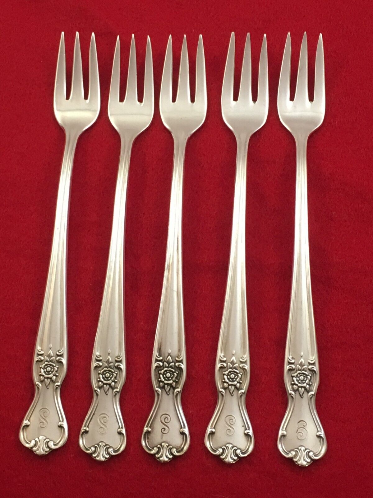 5-Cocktail Seafood Forks International SIGNATURE 1950 Mono S Silverplate