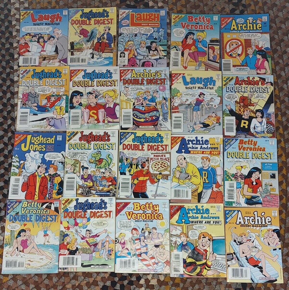 Lot of 10 Archie Betty and Veronica Jughead Laugh Digest & Double RANDOM