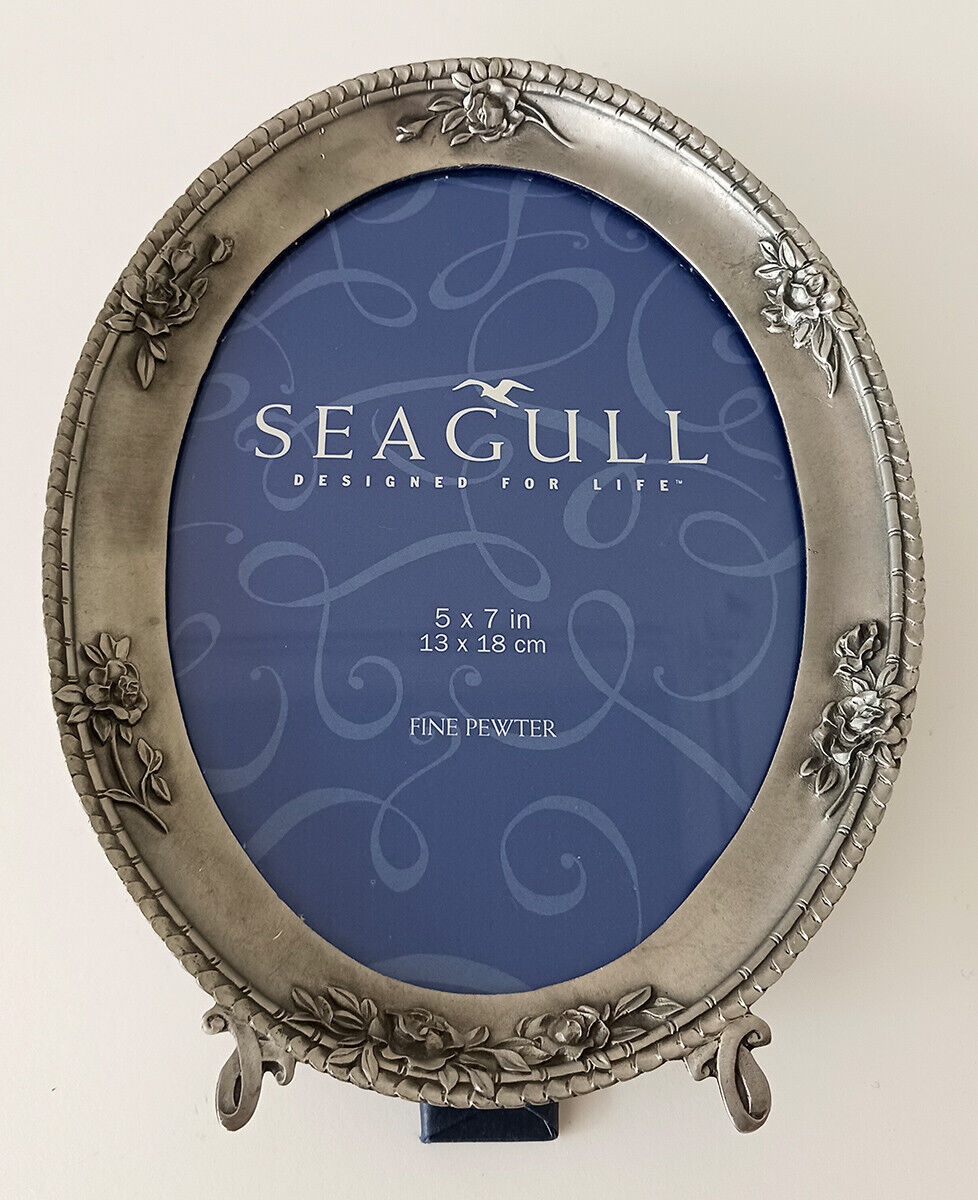 Seagull Fine Pewter Oval Ornate Roses Oval Frame 5 x 7 in 1997 Canada