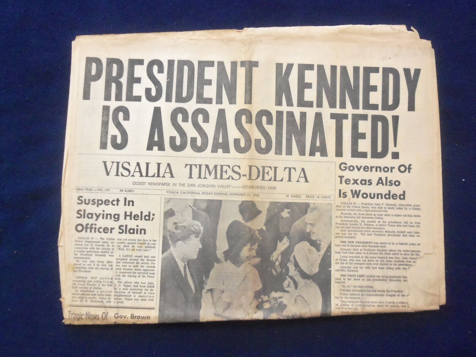 1963 NOV 22 VISALIA TIMES-DELTA NEWSPAPER-PRES. KENNEDY IS ASSASSINATED-NP 6433