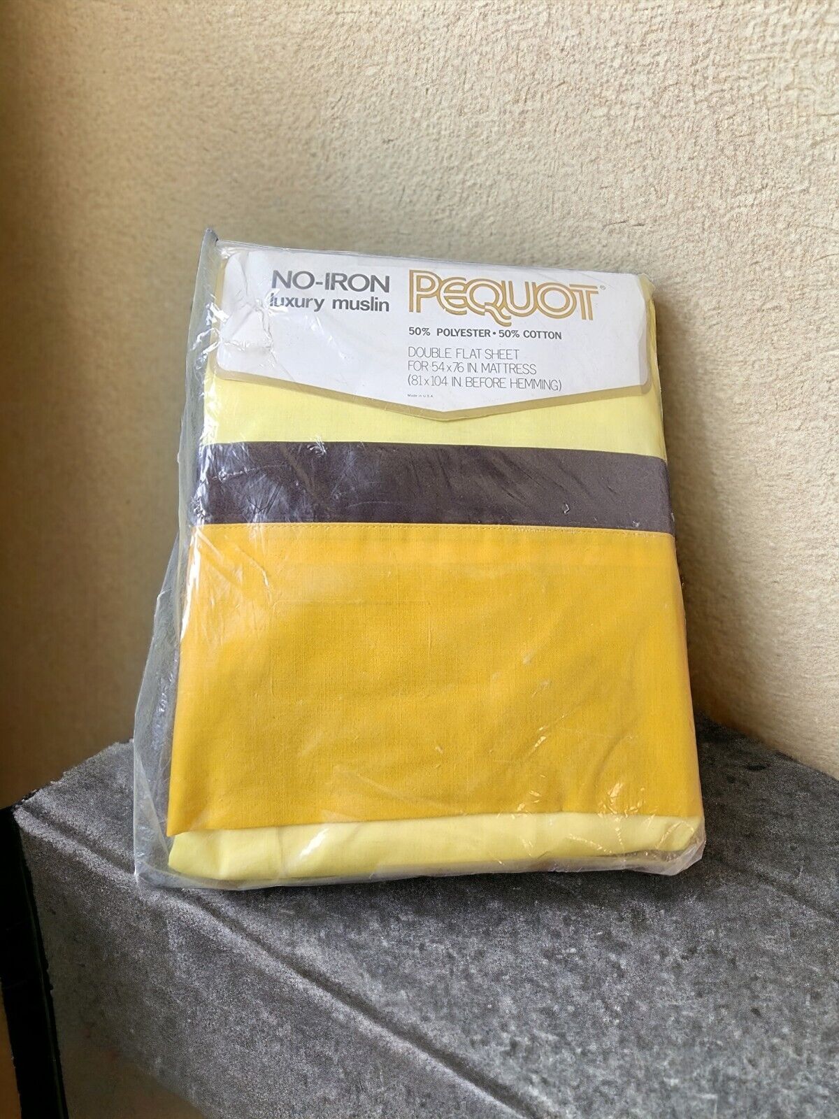 Vintage Pequot Double Flat Sheet 70s Mod Bold Yellow Brown Scotchgard USA New