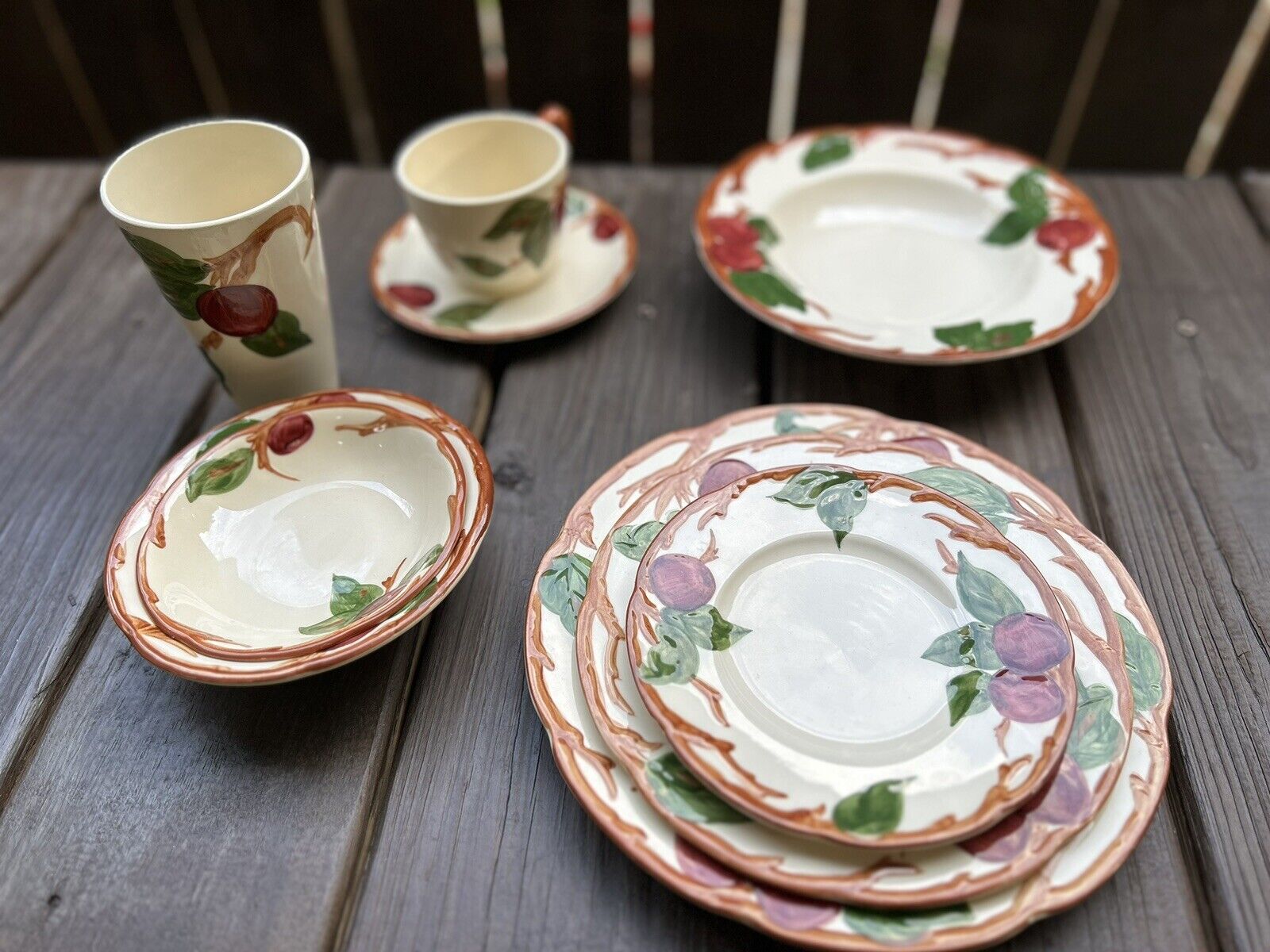 Franscisan Apple Pattern Hand Painted  Vintage China Estate 9 Pieces Setting