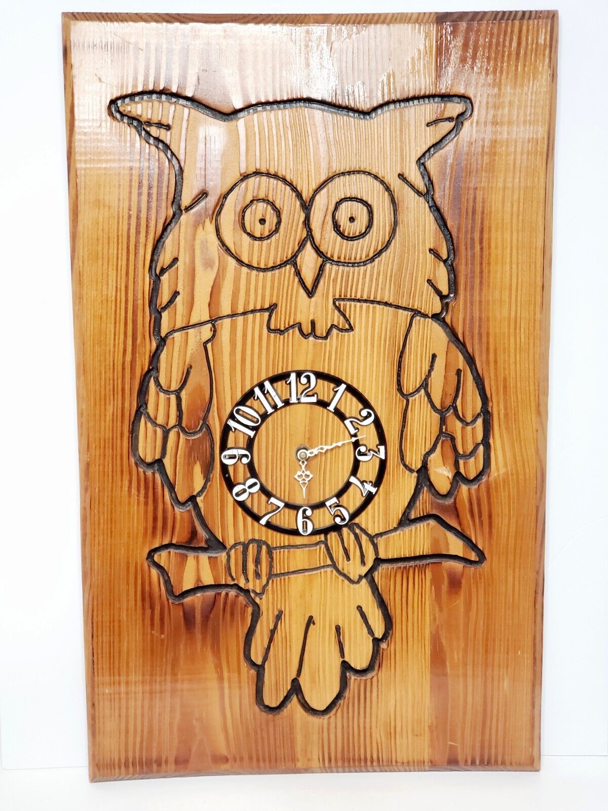 Hand Carved Wooden Wise Owl Clock Battery Operated/Cabin/Woods- 15\