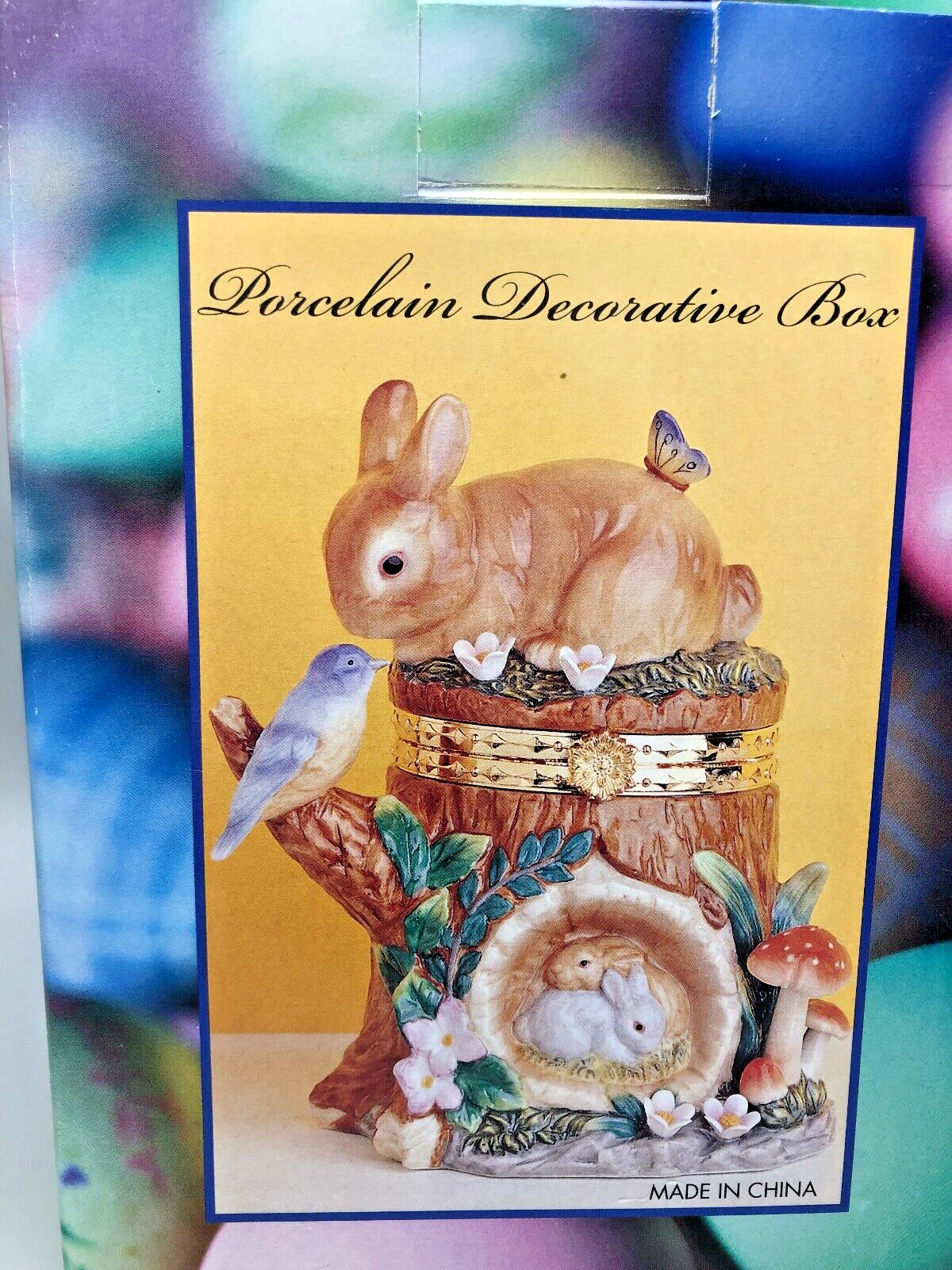 NIB Porcelain Decorative Hinged Trinket Box Bunny SitsTop of Trunk Bird Easter