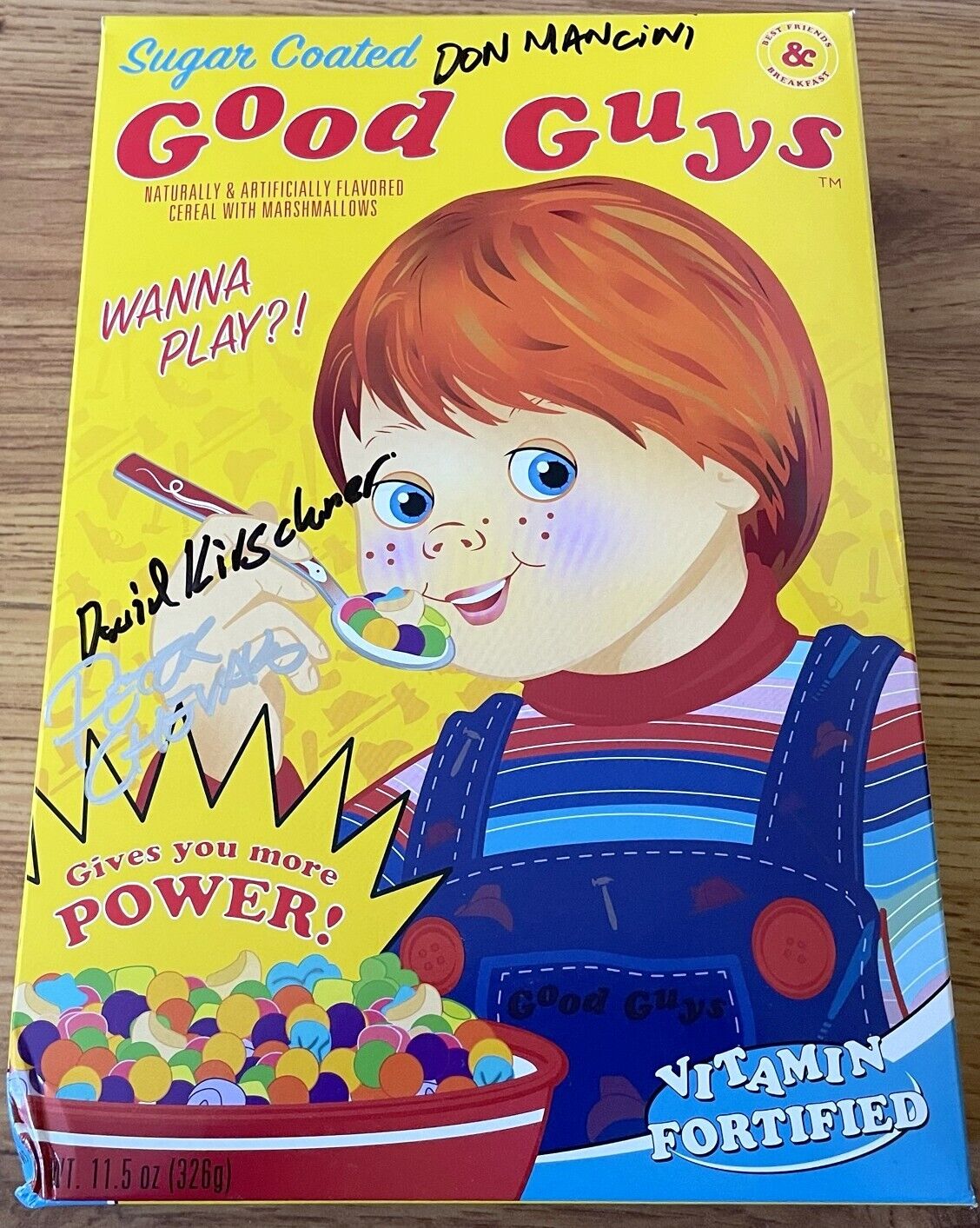 Don Mancini Dave Kirschner signed Child\'s Play movie Chucky Good Guys cereal box