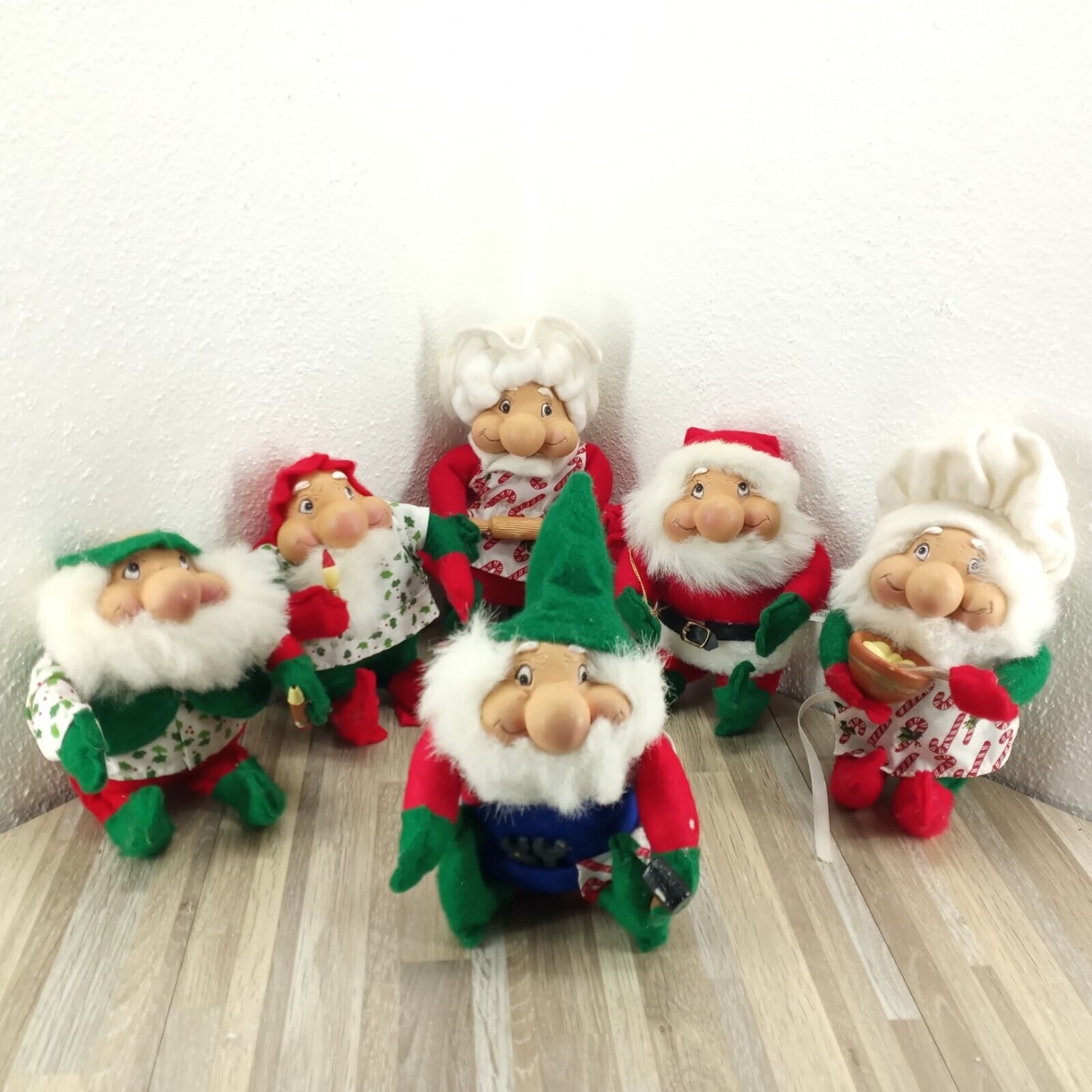 Santakins Plush Elf Gnome Poseable Decoration Lot of 6 Santa's Best Rennoc