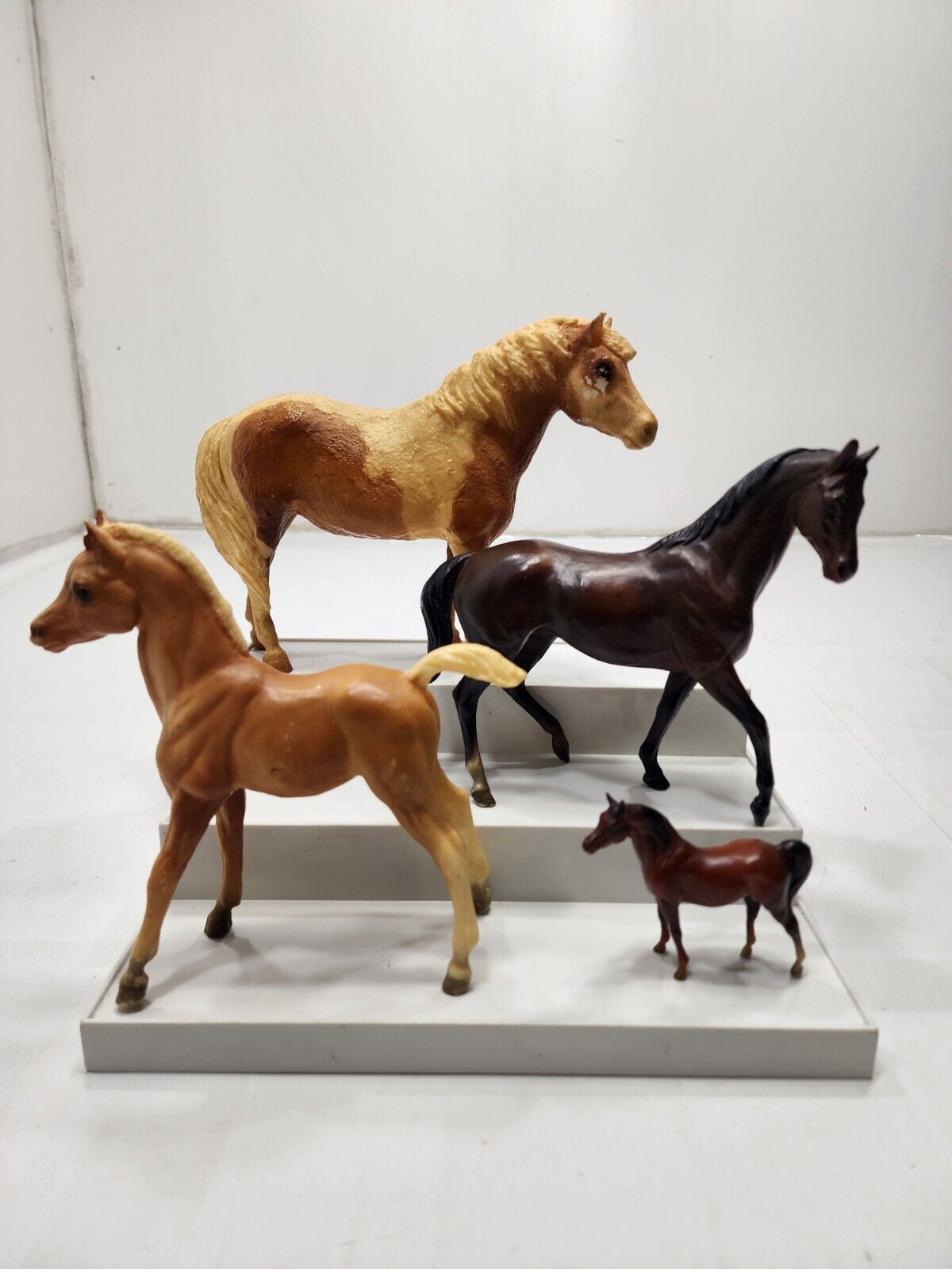 Mixed Lot of 4 Vintage Breyer Horses Shetland Clydesdale Brown Tan USA Made