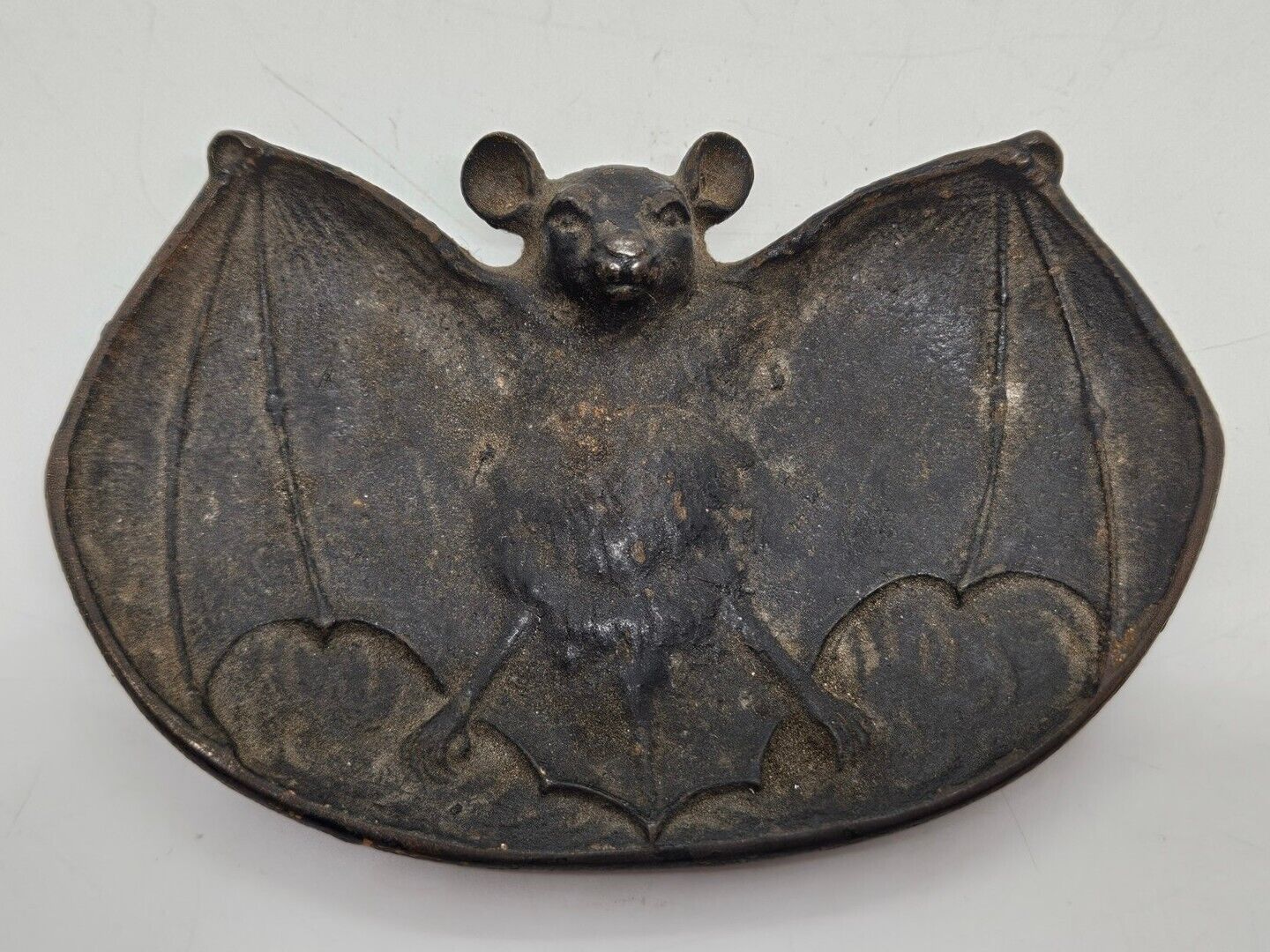 Antique 1898 Bradley & Hubbard Gothic Victorian Metal Advertising Bat Dish 3597