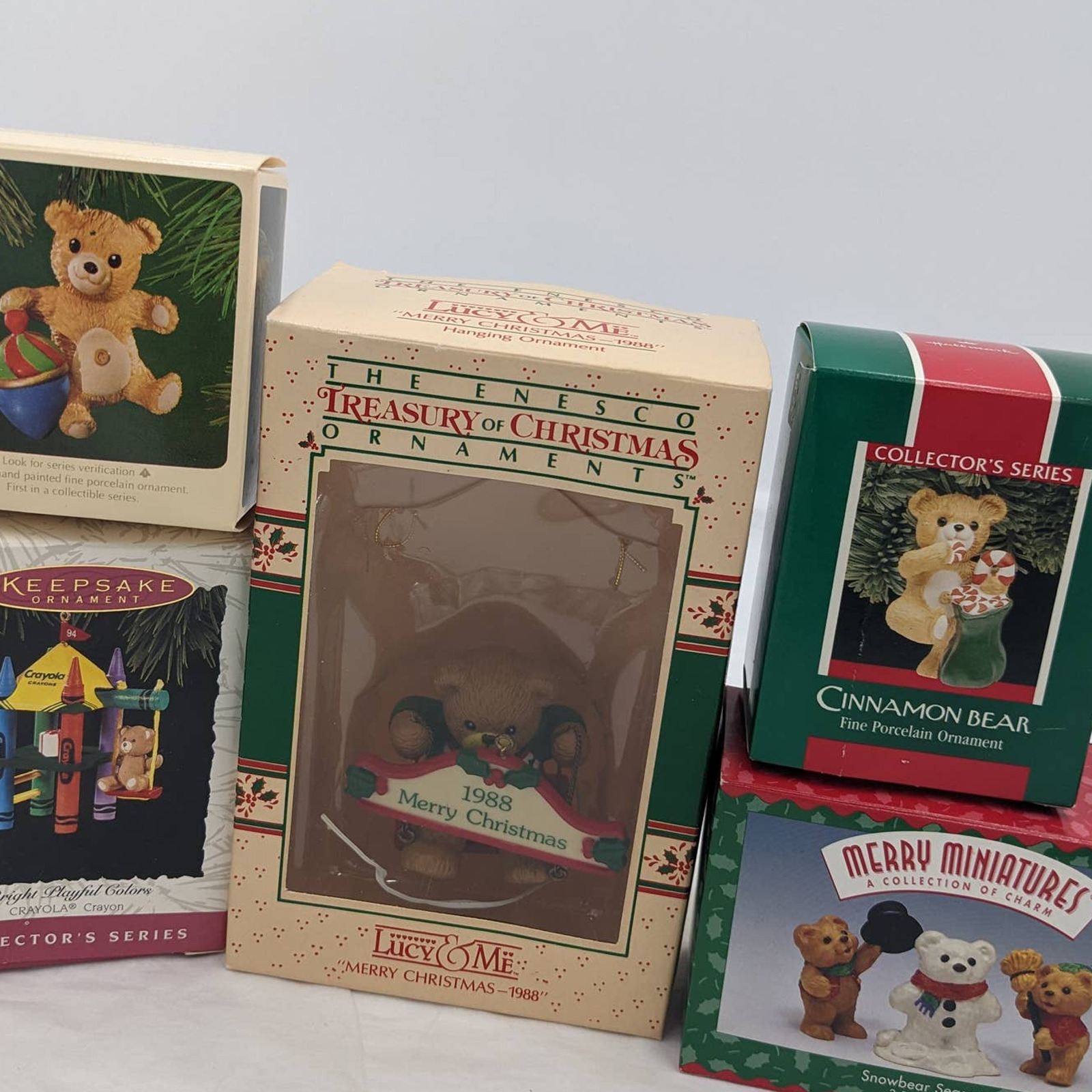 Hallmark Ornaments Vintage Keepsake Bright Playful Cinnamon Bear Snowbear W/Box