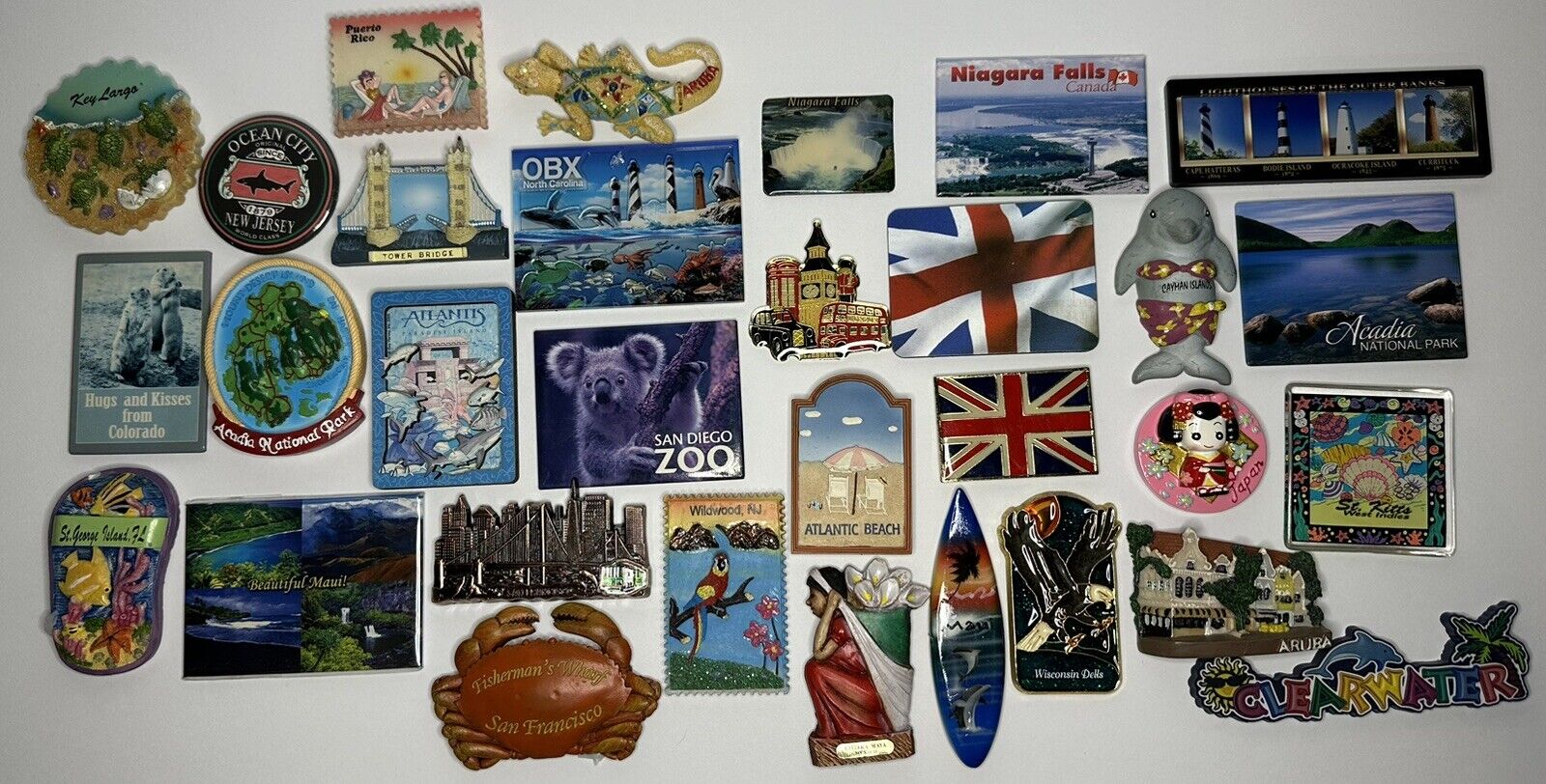 Lot of 31 Vintage Souvenir Magnets / Rubber, Metal, Wood / Destinations / Travel