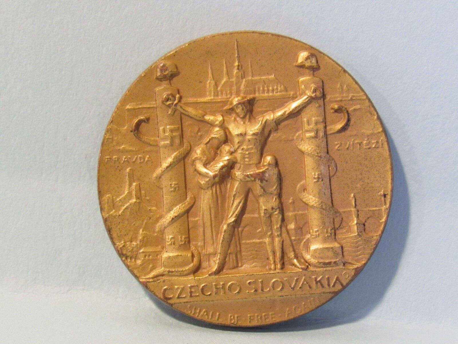 WWII/2 Czechoslovakia will be free again medal coin March 15, 1939  Z76M