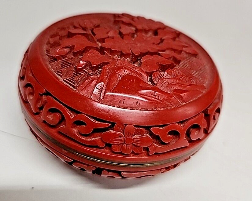Vintage Chinese Round Carved Red Cinnabar Trinket Box Floral Design