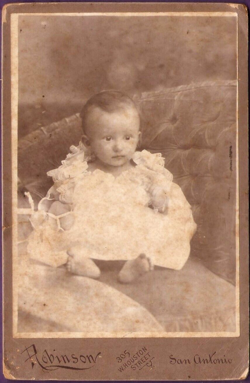 San Antonio Texas Cabinet Card of Startled Girl on Couch by Robinson