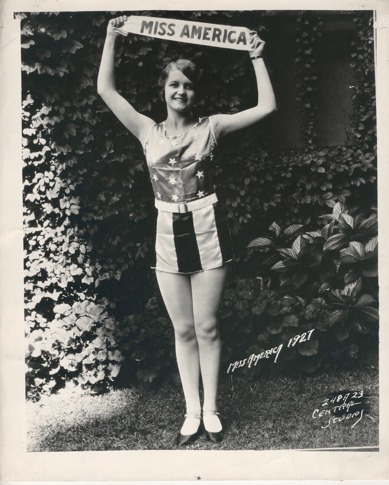 VINTAGE ORIGINAL PHOTOGRAPH 1927 MISS AMERICA PAGEANT WINNER LOIS DELANDER