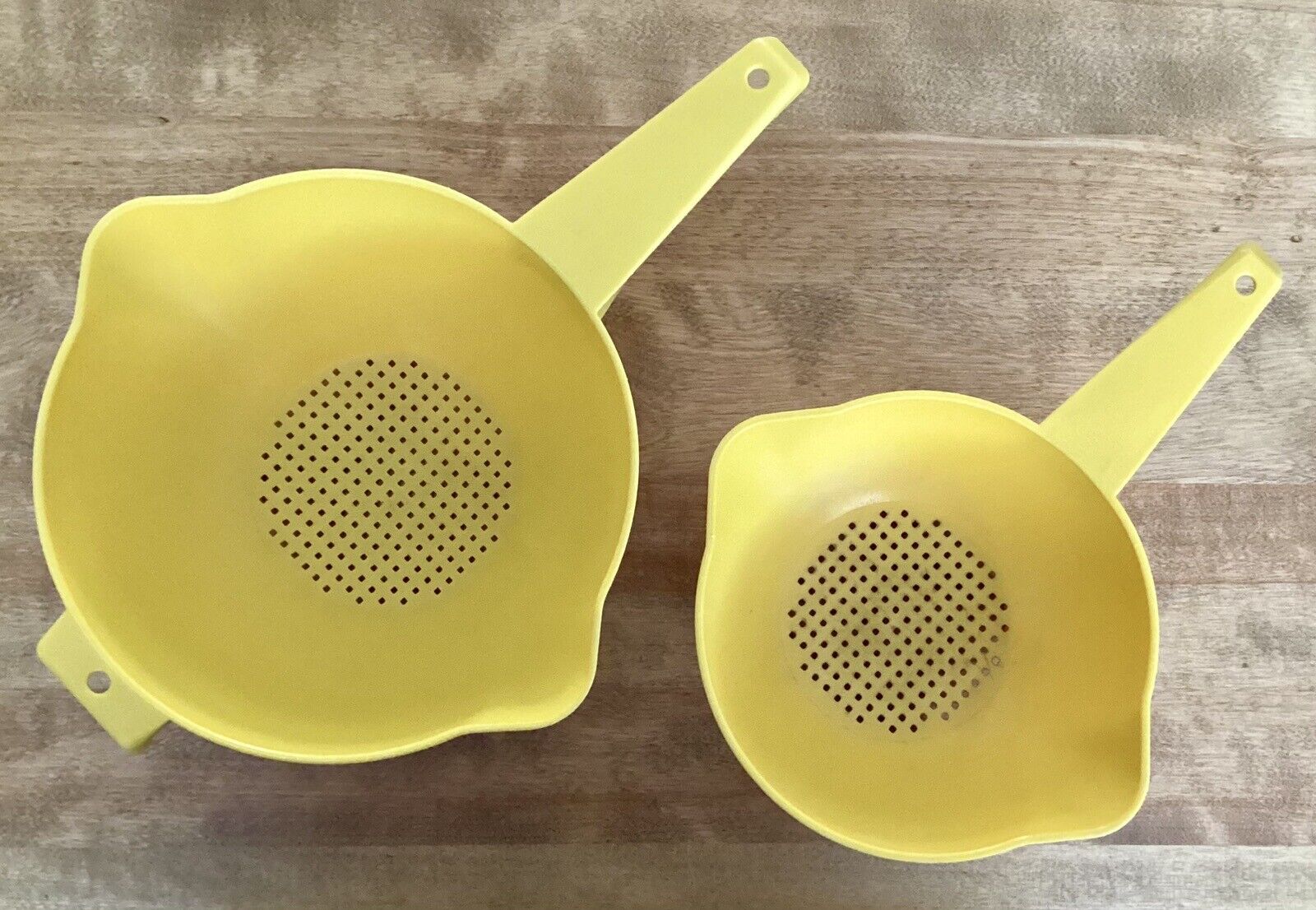 Two VTG TUPPERWARE Bright Yellow Handled Strainers/Colanders: #1200-7 & #1523-4
