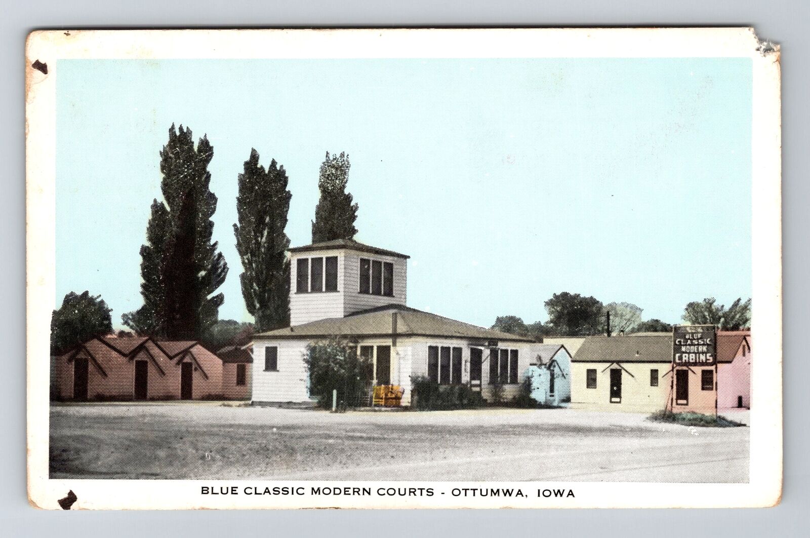 Ottumwa IA-Iowa, Blue Classic Modern Courts, Vintage Postcard