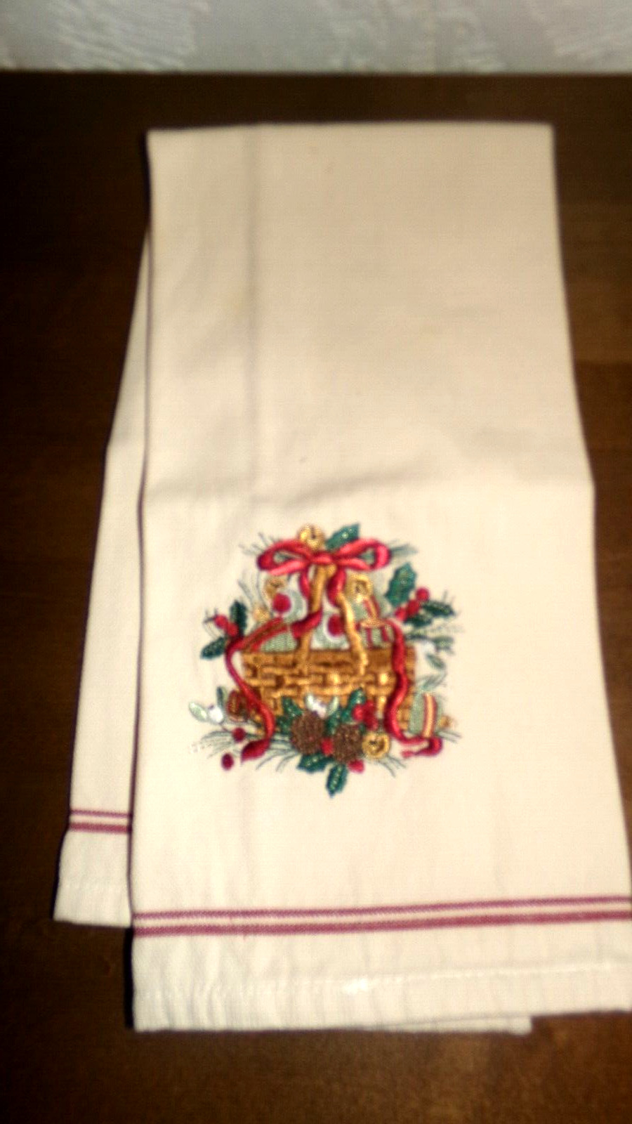 Longaberger 100% Cotton Kitchen Christmas Tea Towel~ Embroidered Basket red