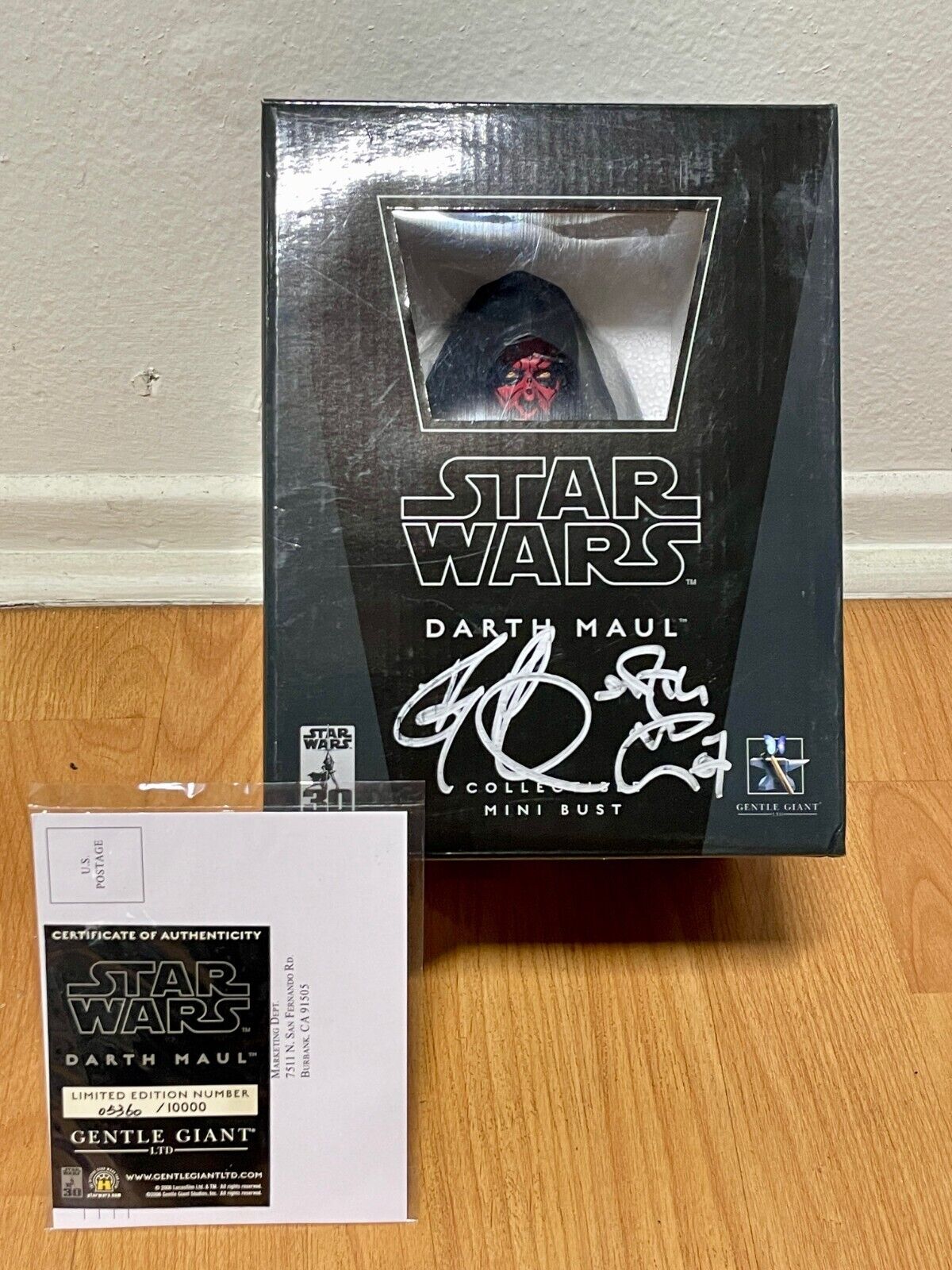 Gentle Giant Star Wars Darth Maul 1/6 scale Mini Bust#05360/10000 with AUTOGRAPH
