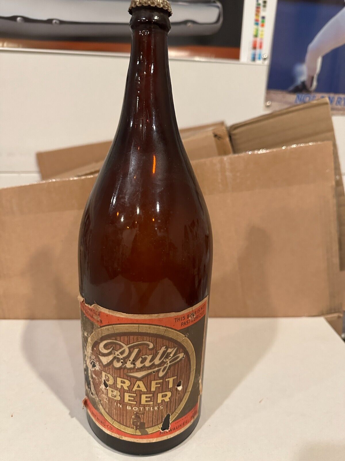 RARE Blatz Draft Beer Half Gallon Beer Bottle Paper label
