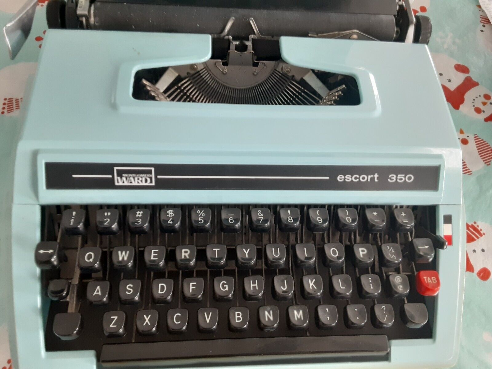 Vintage Montgomery Ward Escort 350 Portable Typewriter With Manual