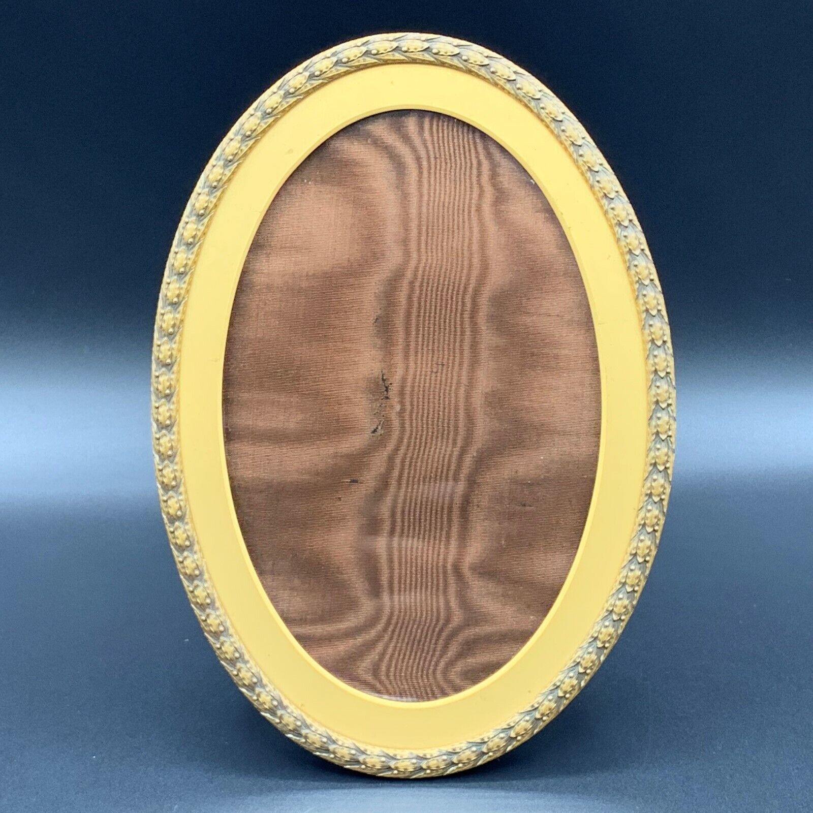 J.C. VICKERY c1900's Antique Ornate Gilt Bronze Oval Photo Picture Frame W/Easel