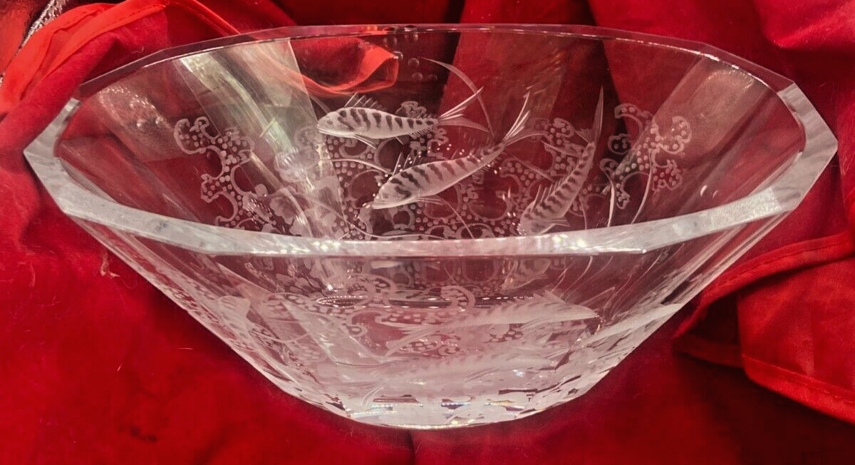 Magnificient Rare Lars Kjellander Kosta Boda Fish  Etched Crystal Bowl/ Vase