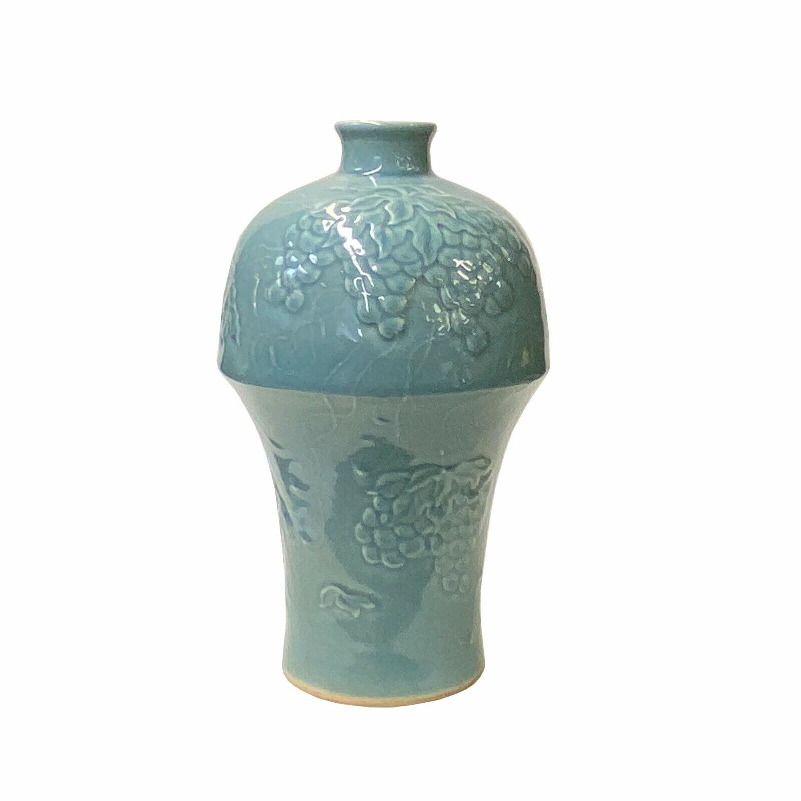 Handmade Oriental Pastel Blue Porcelain Vase with Grapes Motif ws1831
