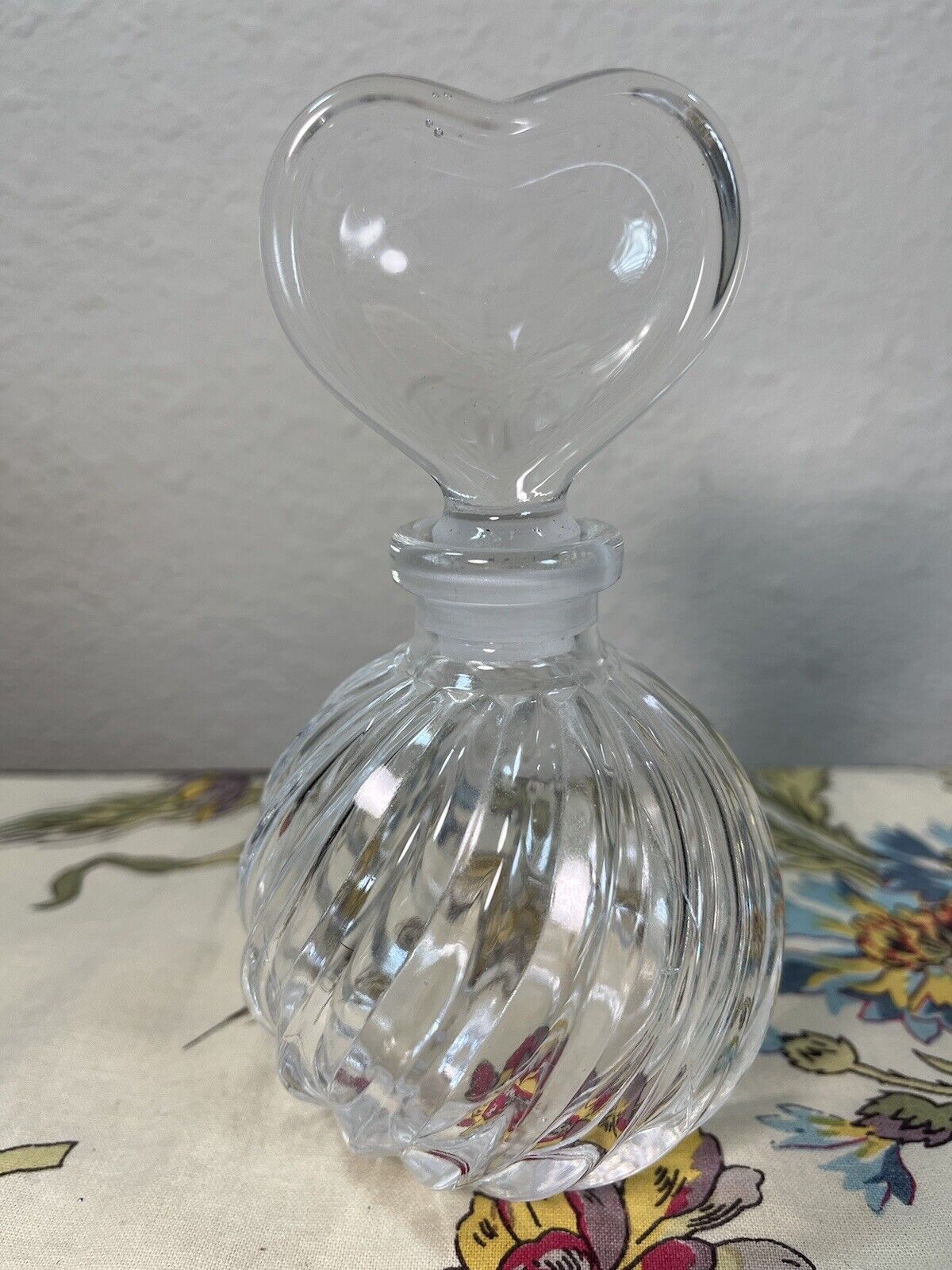 Teleflora Japan 1970s Glass Crystal Swirl & Heart Stopper Perfume Bottle VTG