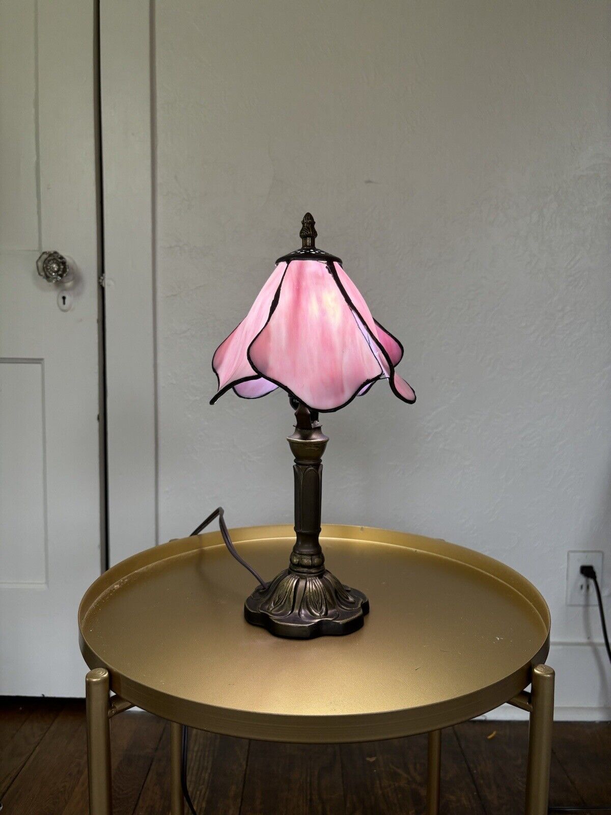 Tiffany Style Stained Glass Flower Table Lamp