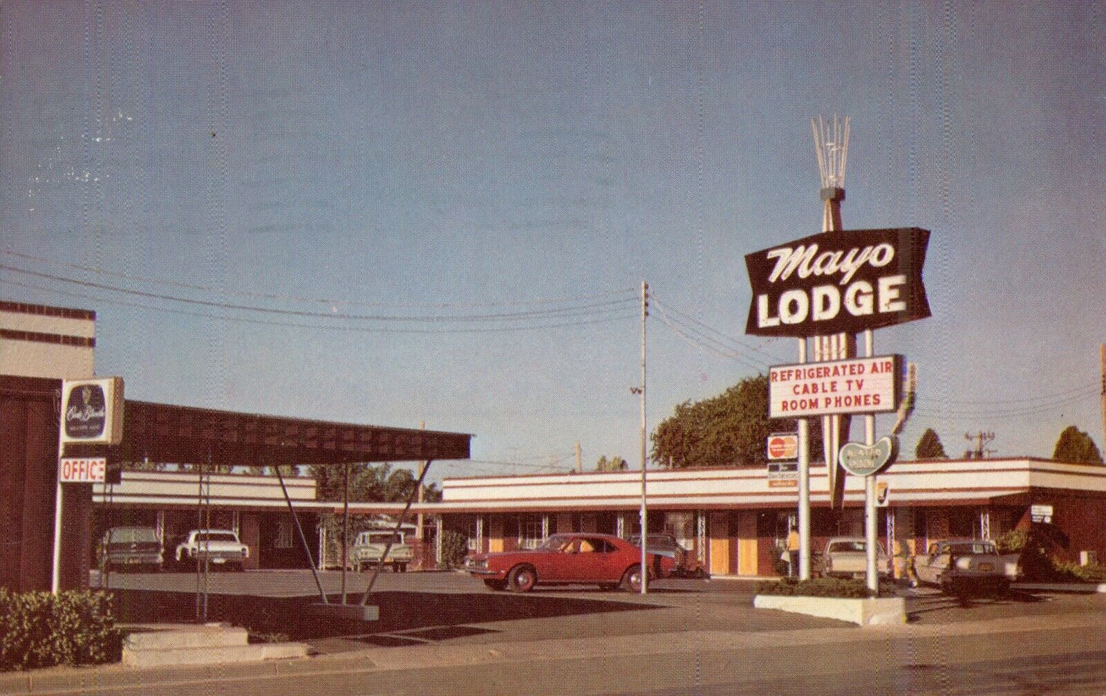 MAYO LODGE MOTEL, Roswell, NEW MEXICO Vintage 1974 POSTCARD old cars 