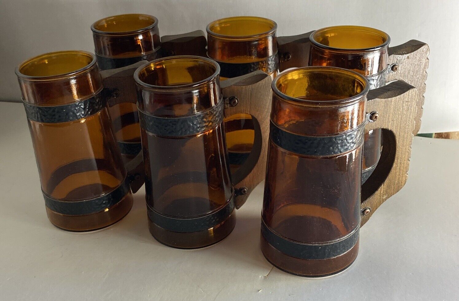 Vintage Fun Set of 6 Siesta Ware Amber Brown Barrel Glass Beer Mug Wood Handle