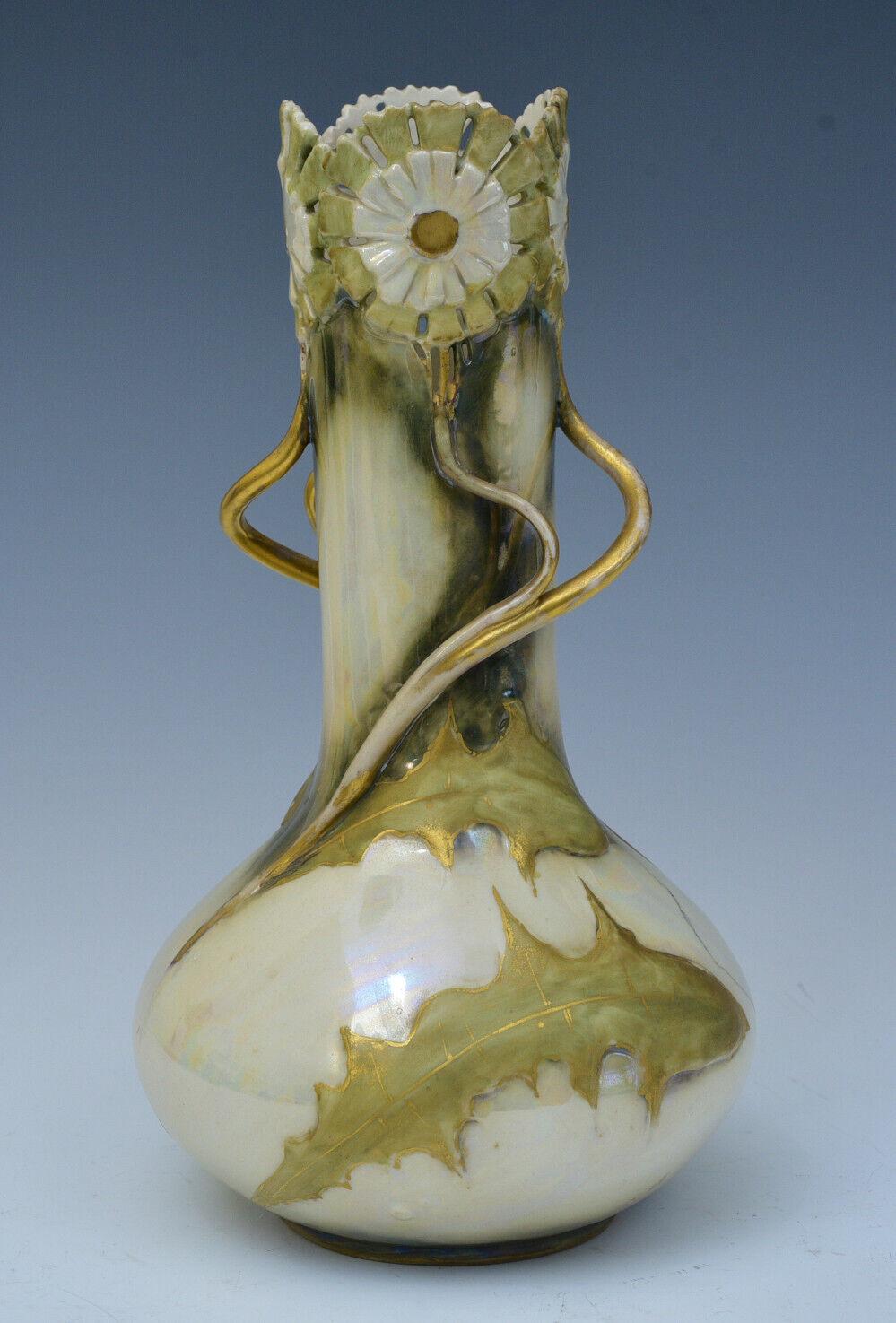 Amphora Turn Teplitz RSTK Porcelain Vase, circa 1900 (CRACK)