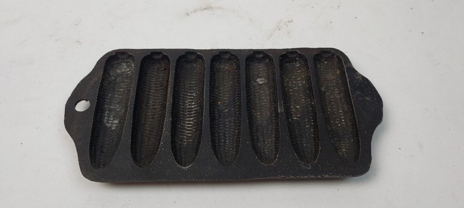 Vintage Miniature Griswold No 262 (625) Cast Iron Corn or Wheat Stick Pan