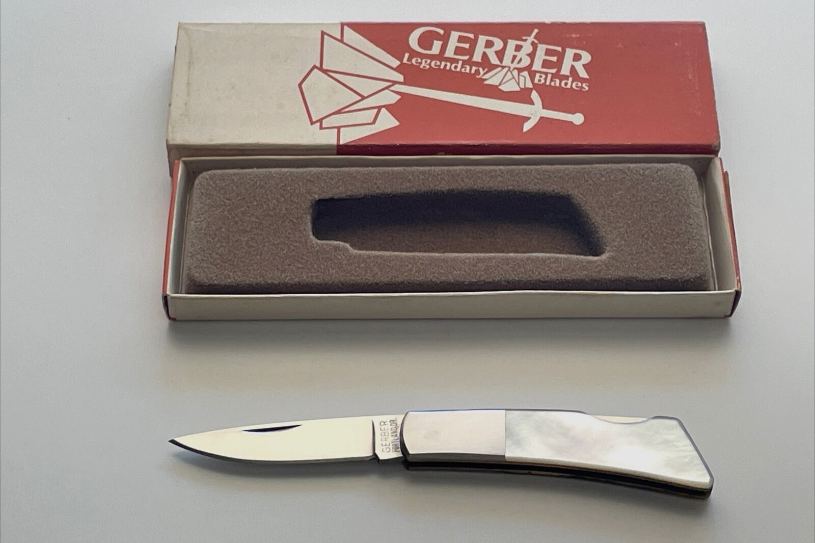 Gerber 200A Silver Knight Folding Knife Pearl Sakai Japan 1982