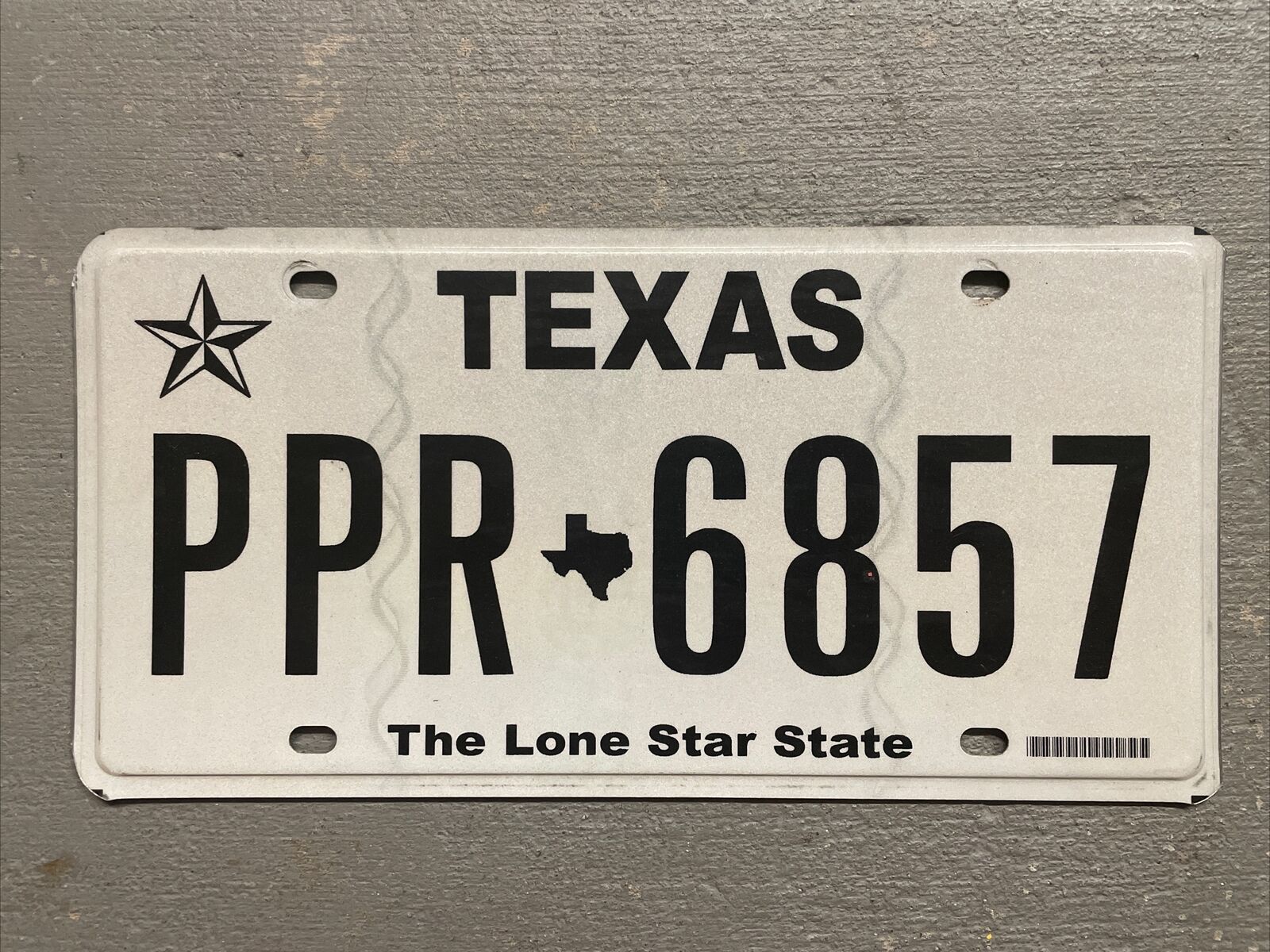 EXPIRED TEXAS LICENSE PLATE THE LONE STAR STATE RANDOM LETTERS- NUMBERS NICE
