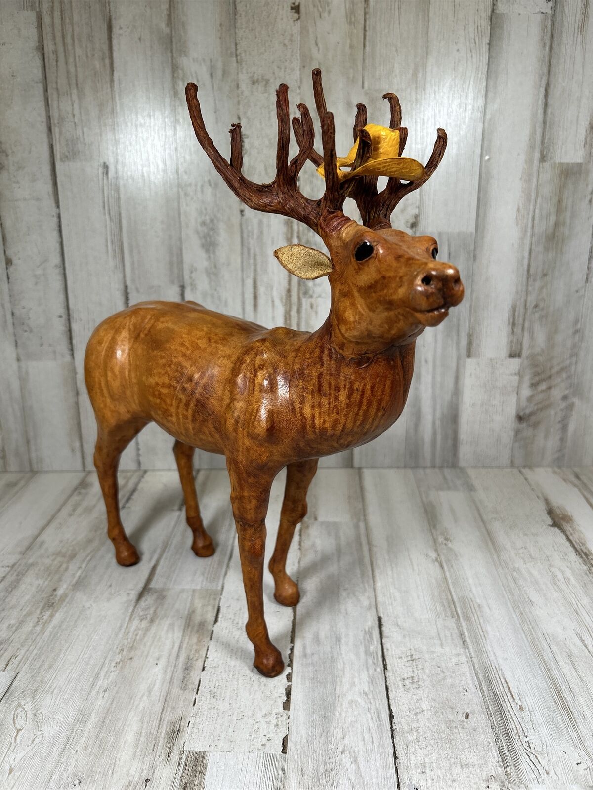 Leather Covererd Deer Buck Elk Figurine Statue with Glass Eyes Papier-Mâché Vtg￼