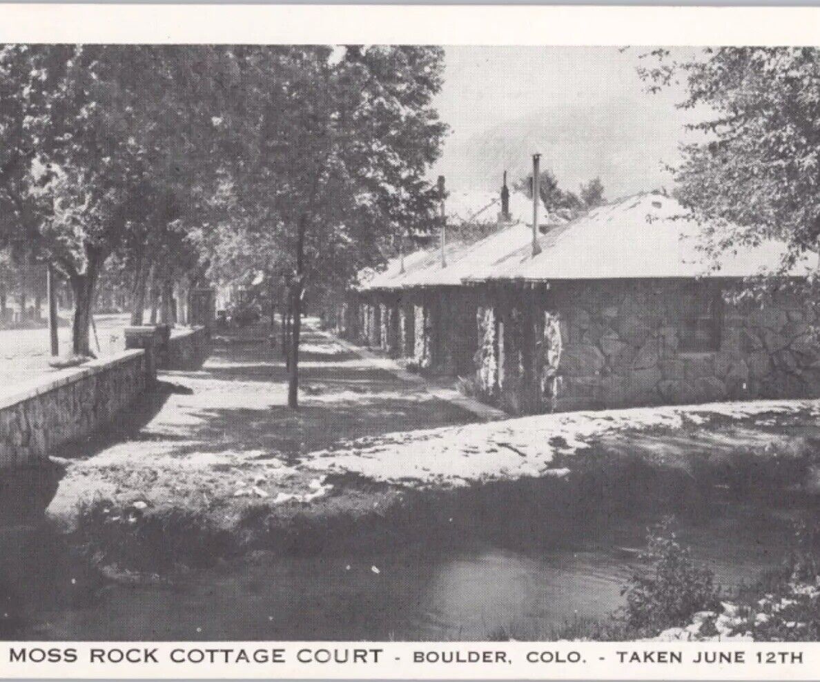 Moss Rock Cottage Court, Boulder CO 1951 Vintage White Border Postcard Unposted